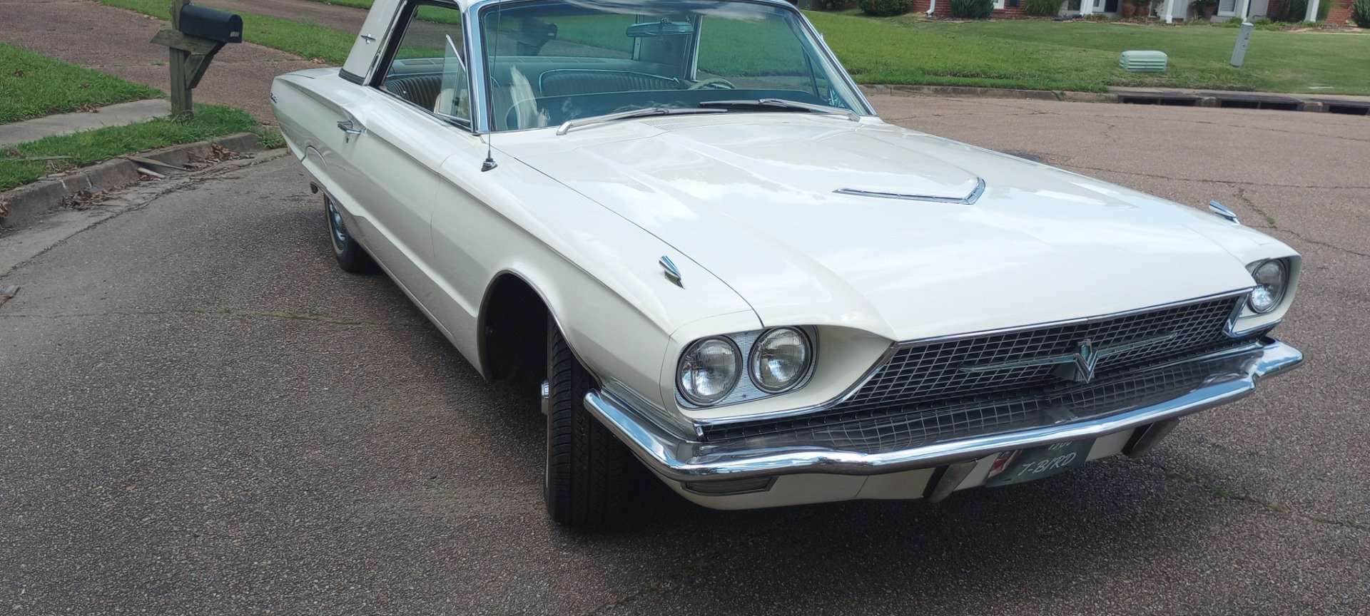1966 Ford Thunderbird