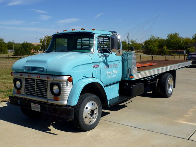 1965 Ford N600 Wrecker