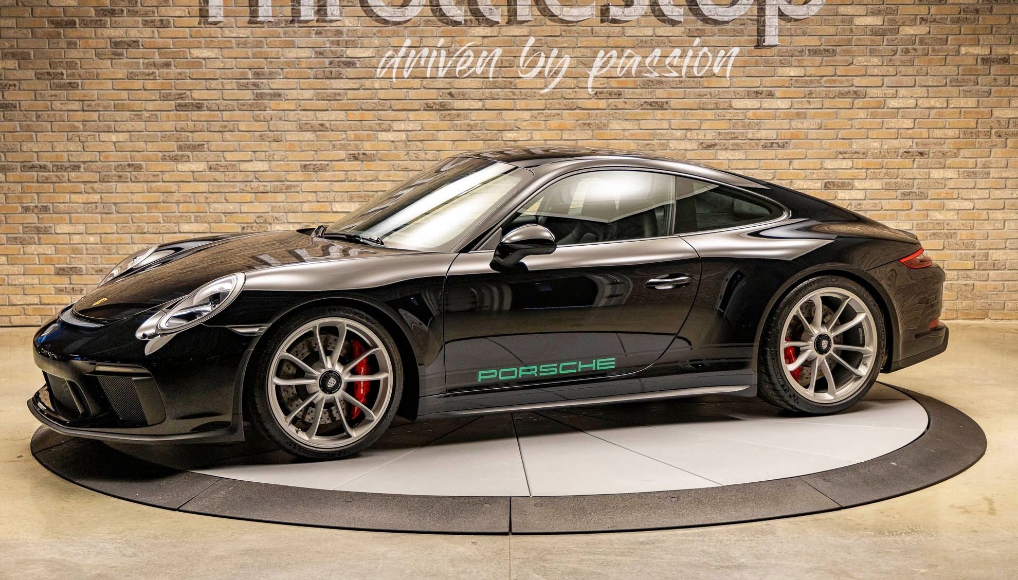 2018 Porsche 911 GT3 exotic sports car