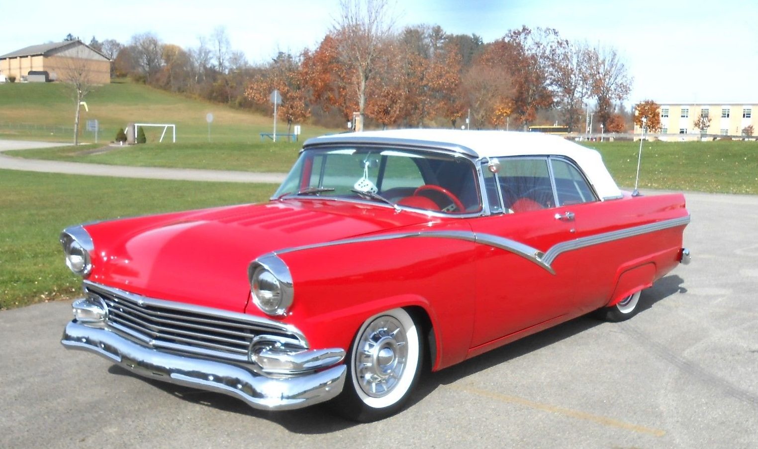 1956 Ford Fairlane Sunliner