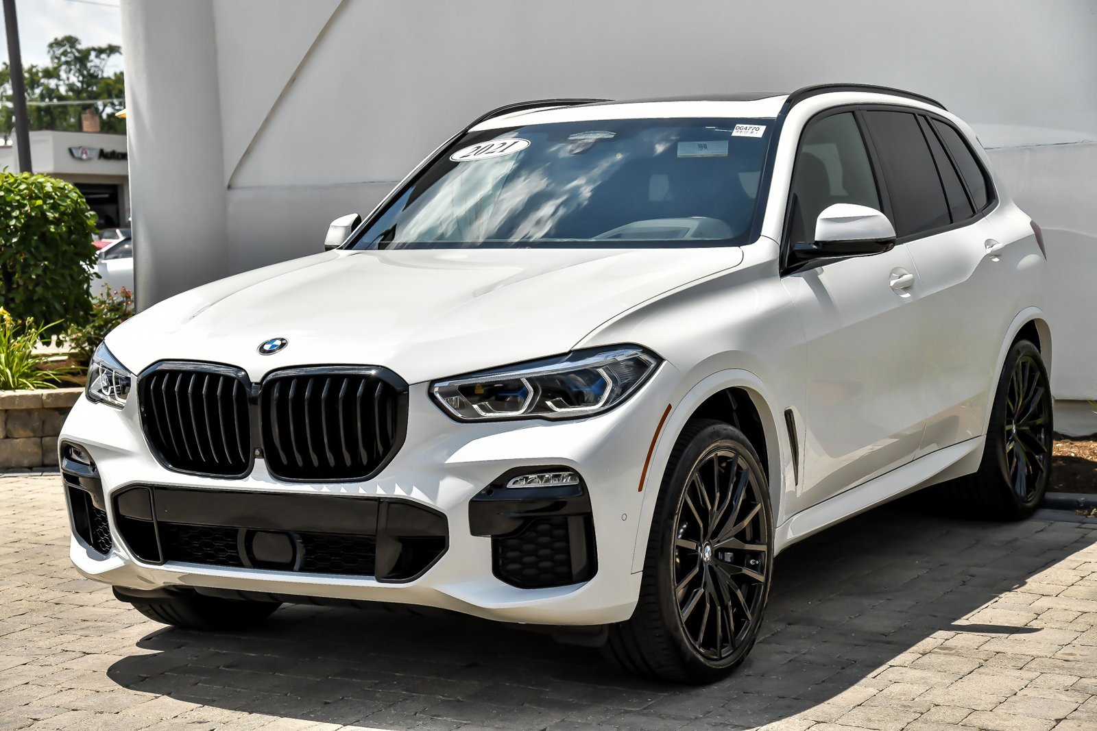 2021 BMW X5 M50i