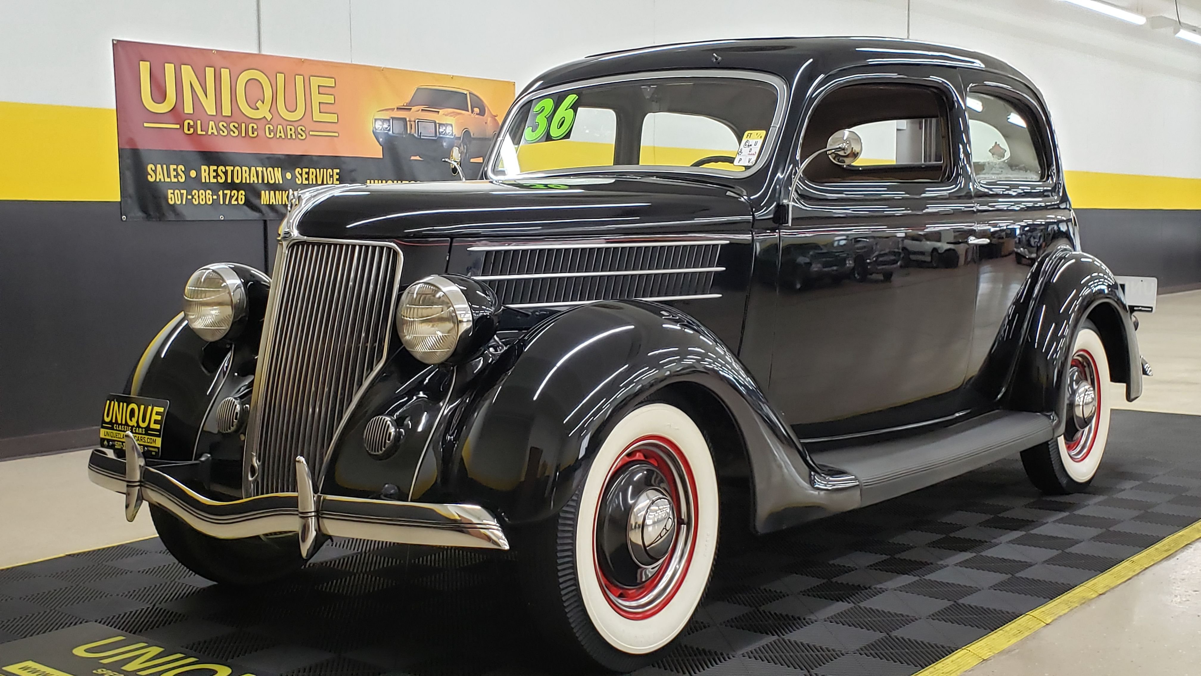 1936 Ford Deluxe