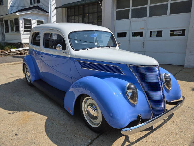 1937 Ford Slantback