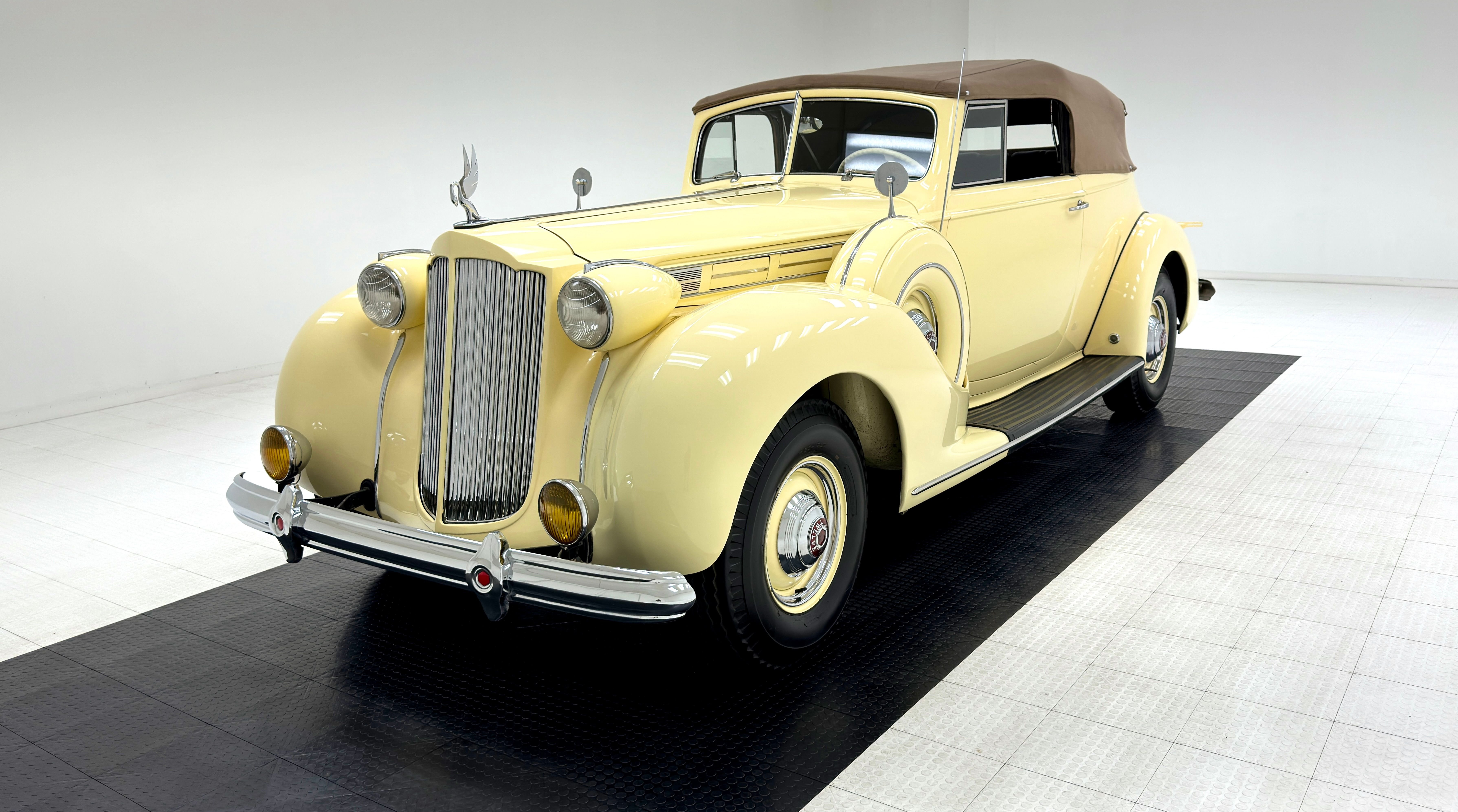 1938 Packard Twelve