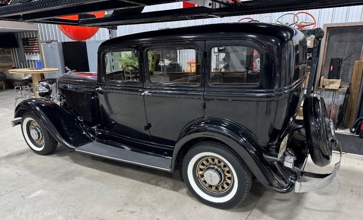 1933 Dodge Deluxe Model 430