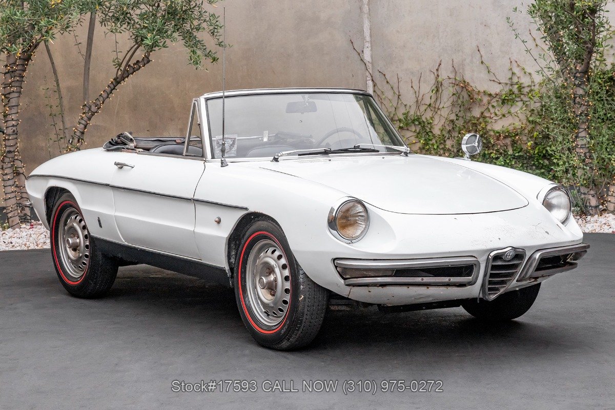 1967 Alfa Romeo Giulia Spider Duetto