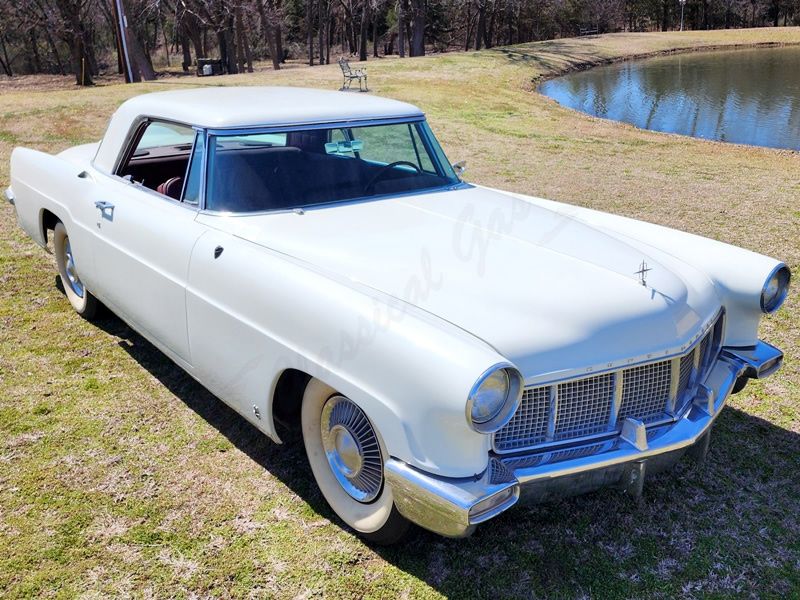 luxury classic car