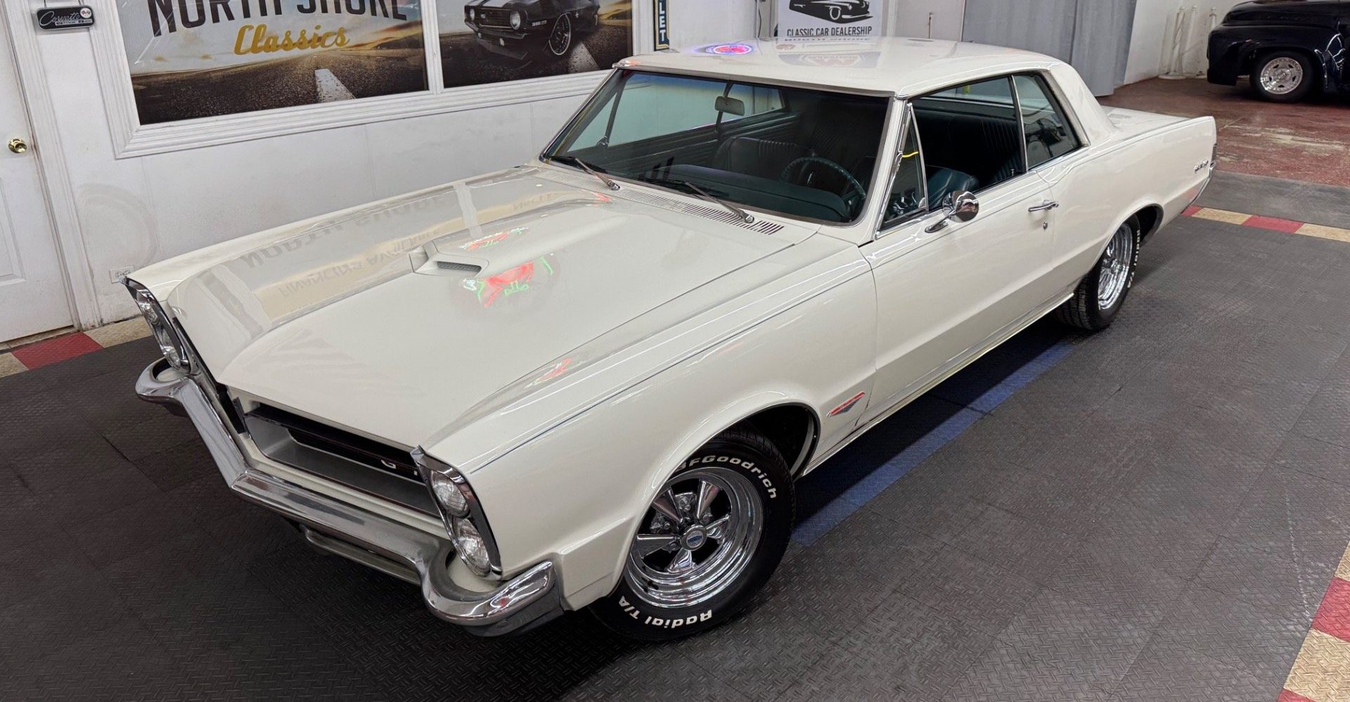 classic muscle cars