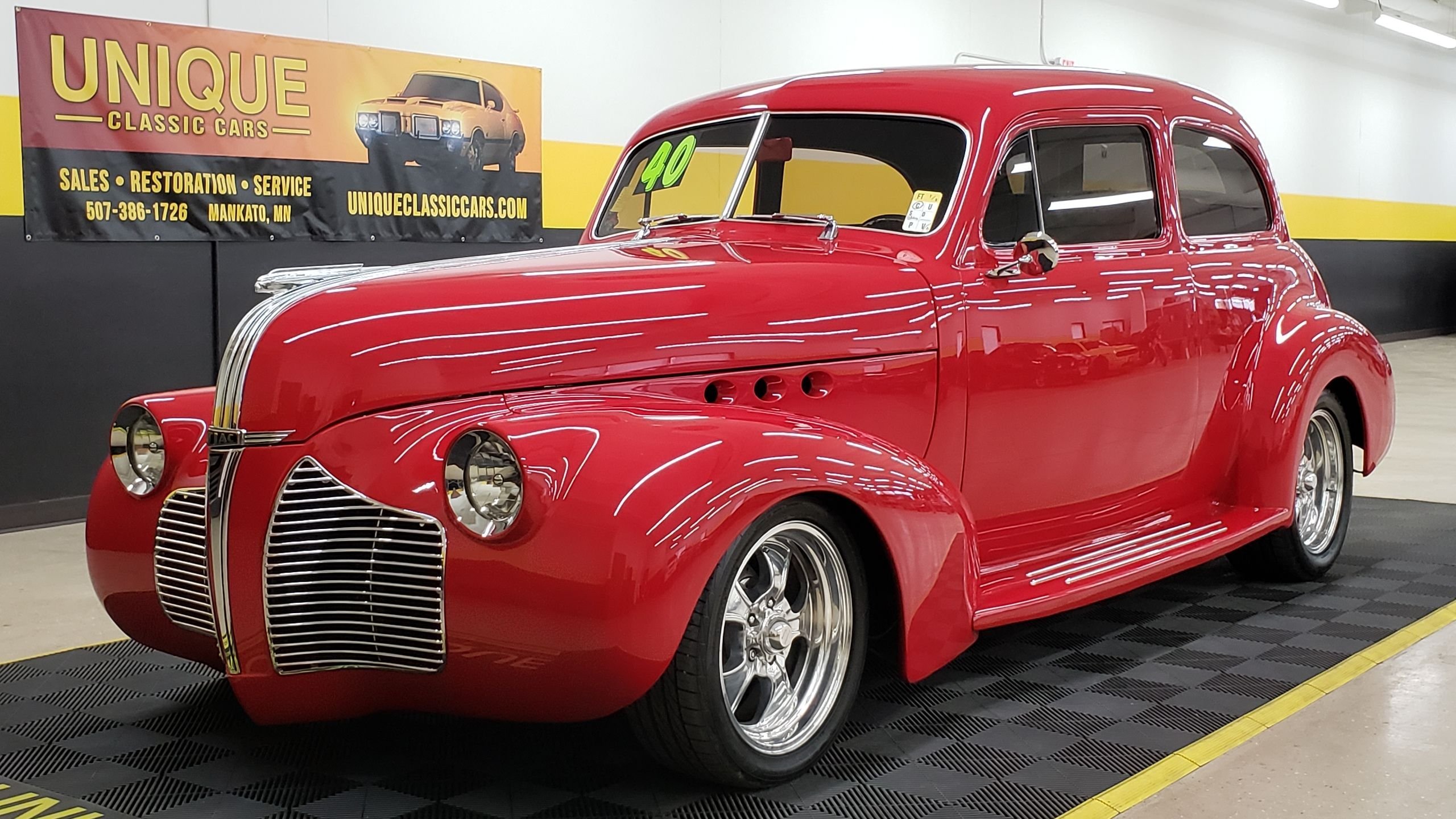 1940 Pontiac 2 Door Sedan