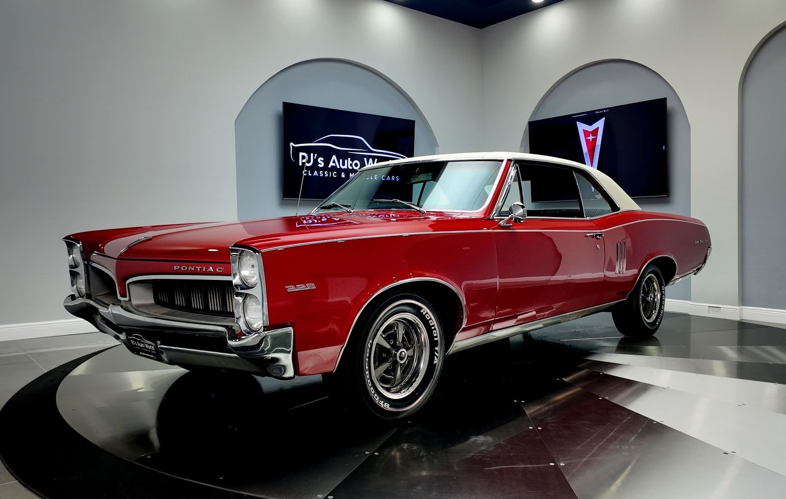 1967 Pontiac LeMans 326