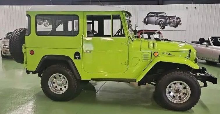 off road 4x4 vehicles