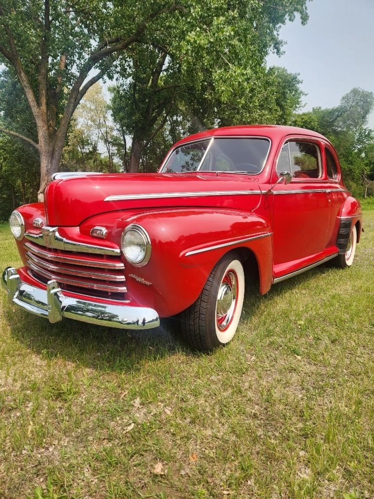 1946 Ford Super Deluxe
