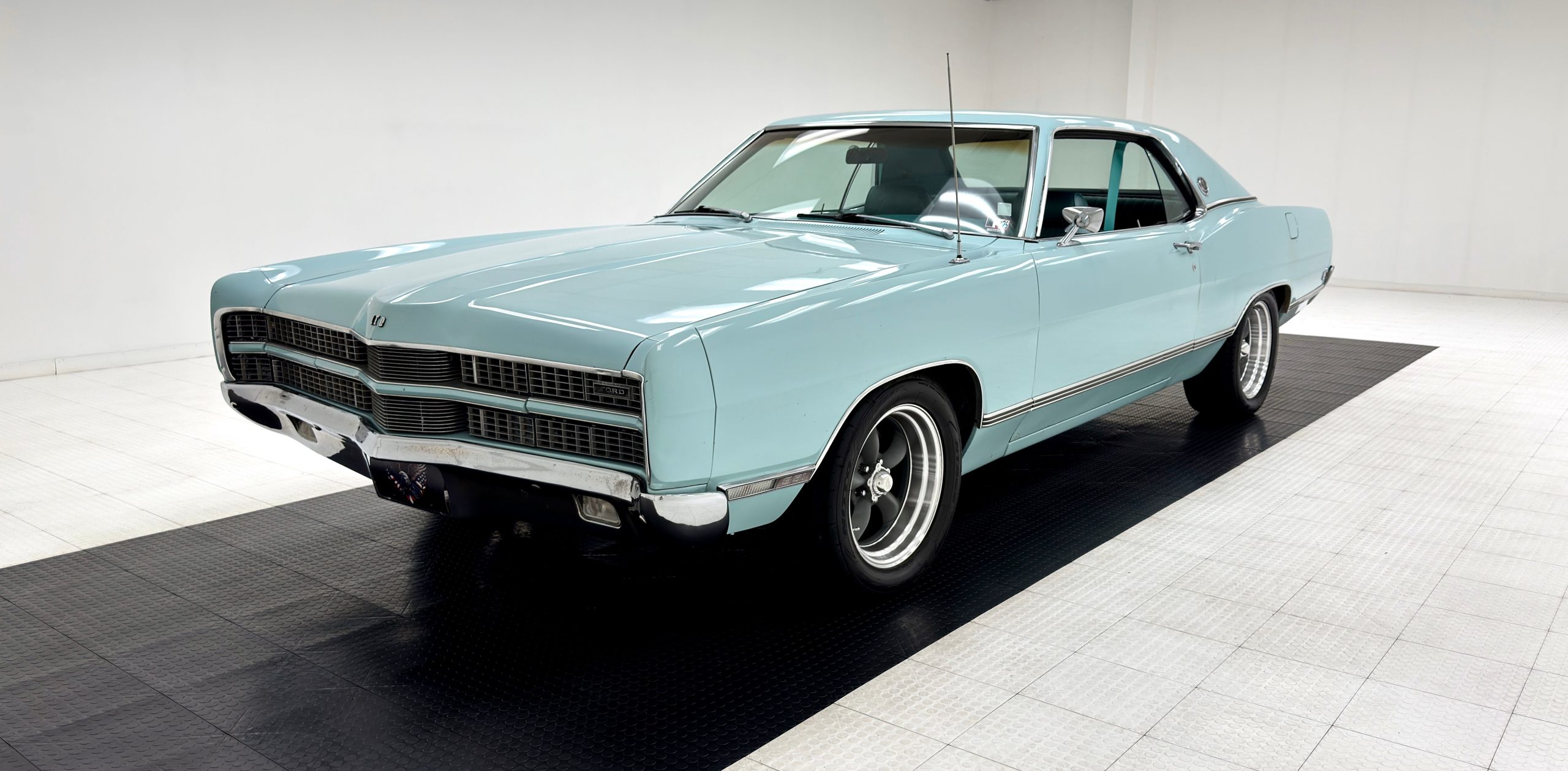 1969 Ford LTD