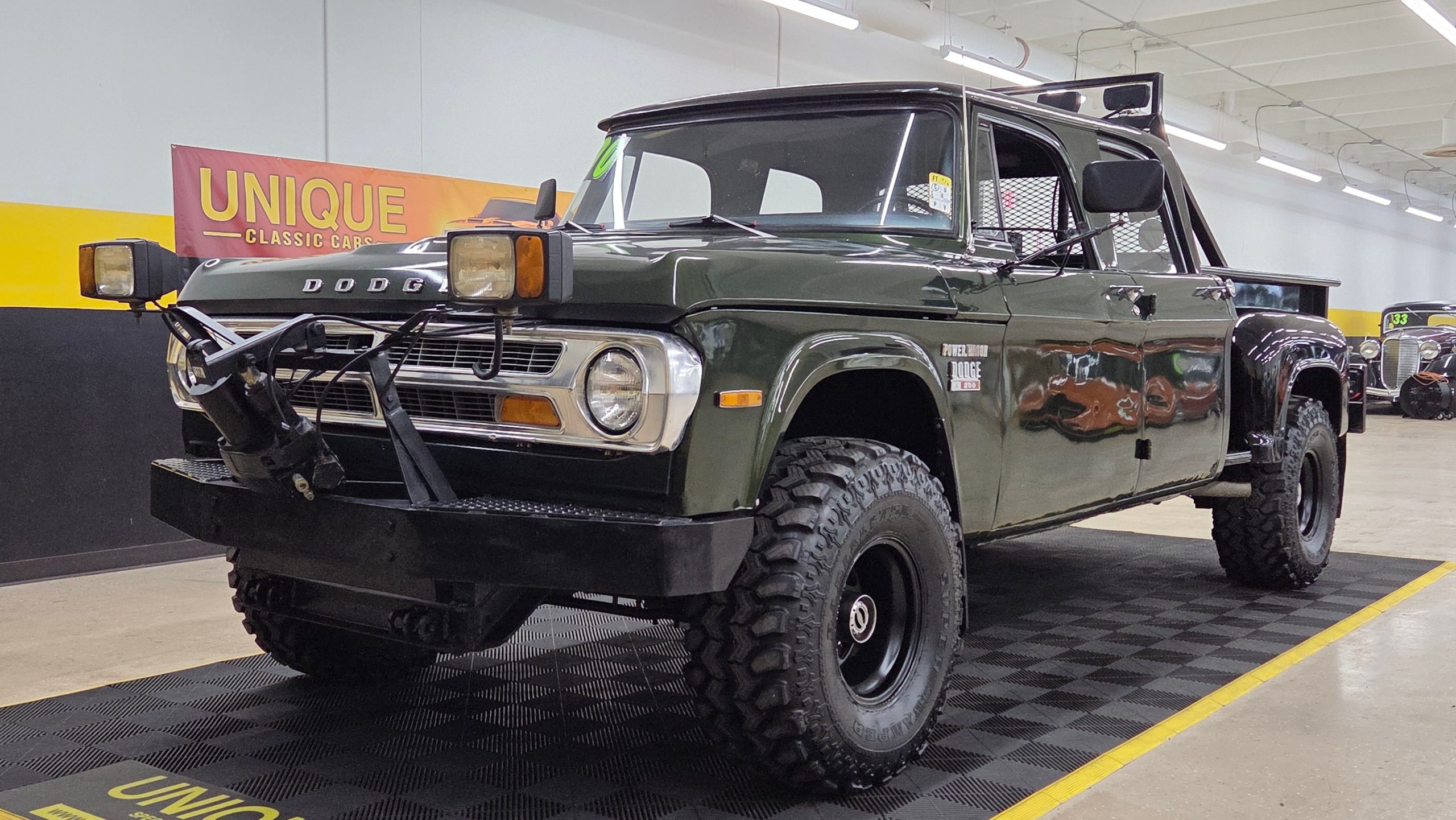 1970 Dodge Power Wagon