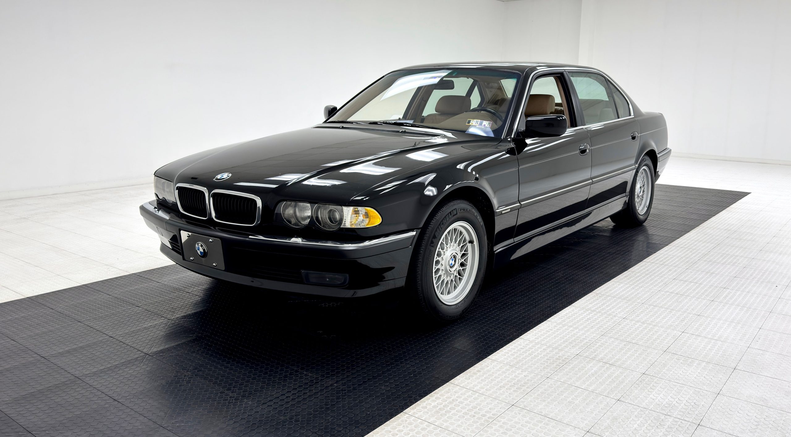 2001 BMW 740il