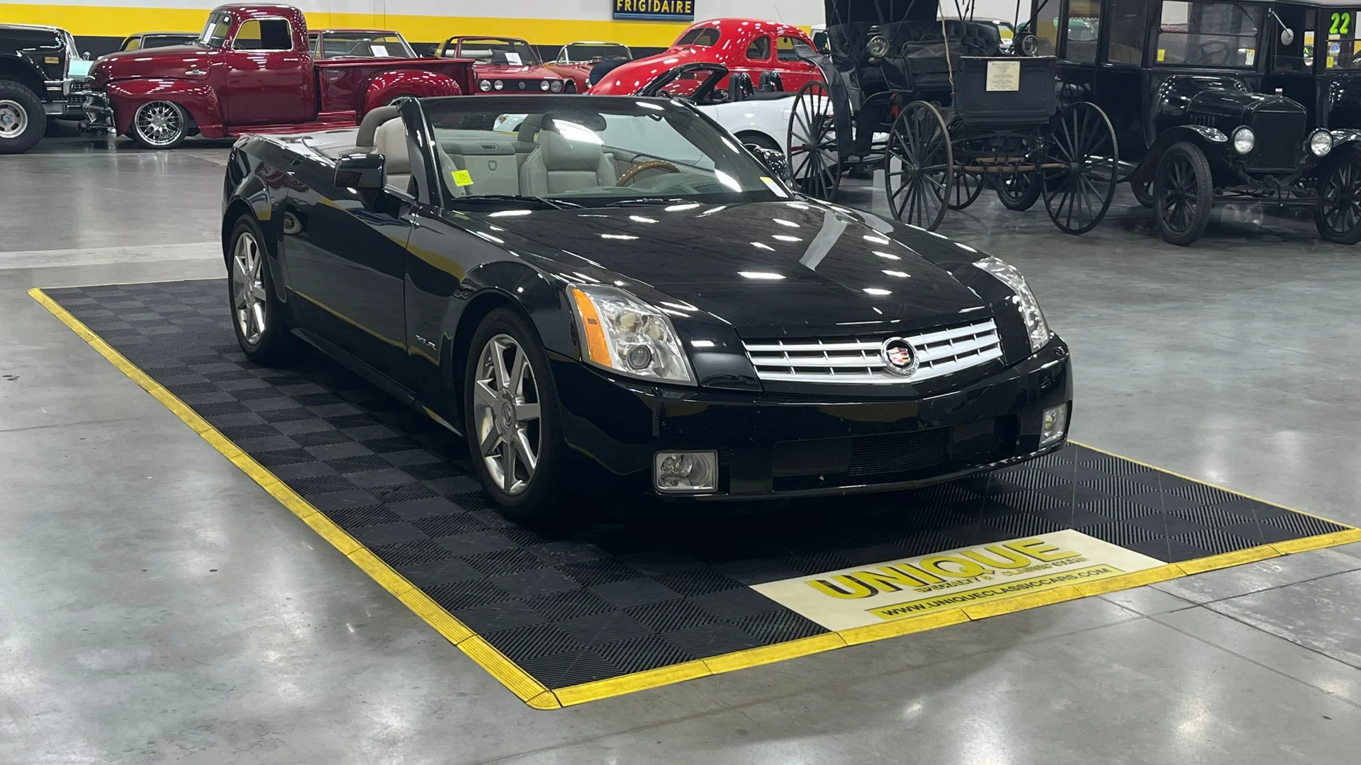 2005 Cadillac XLR
