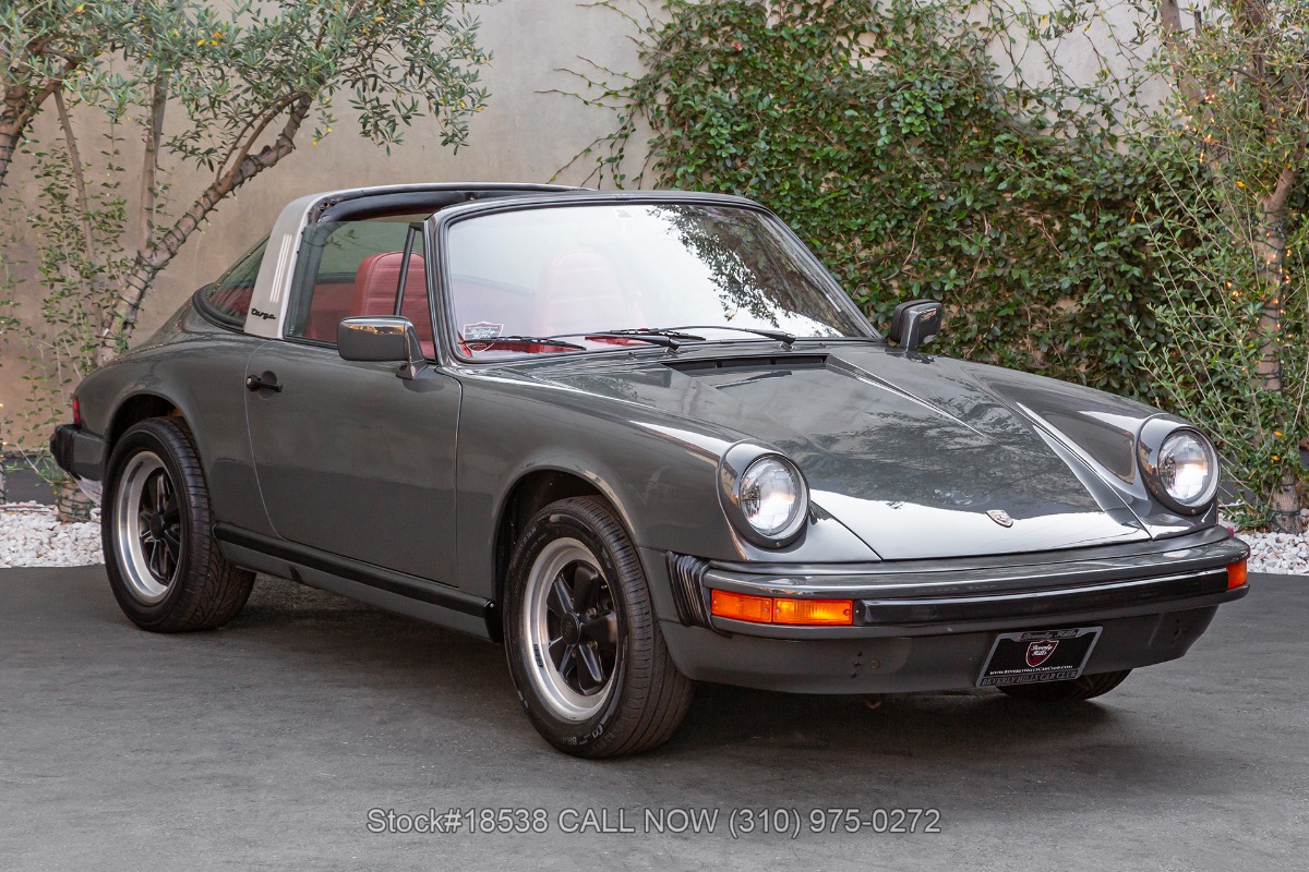 1977 Porsche 911S Targa
