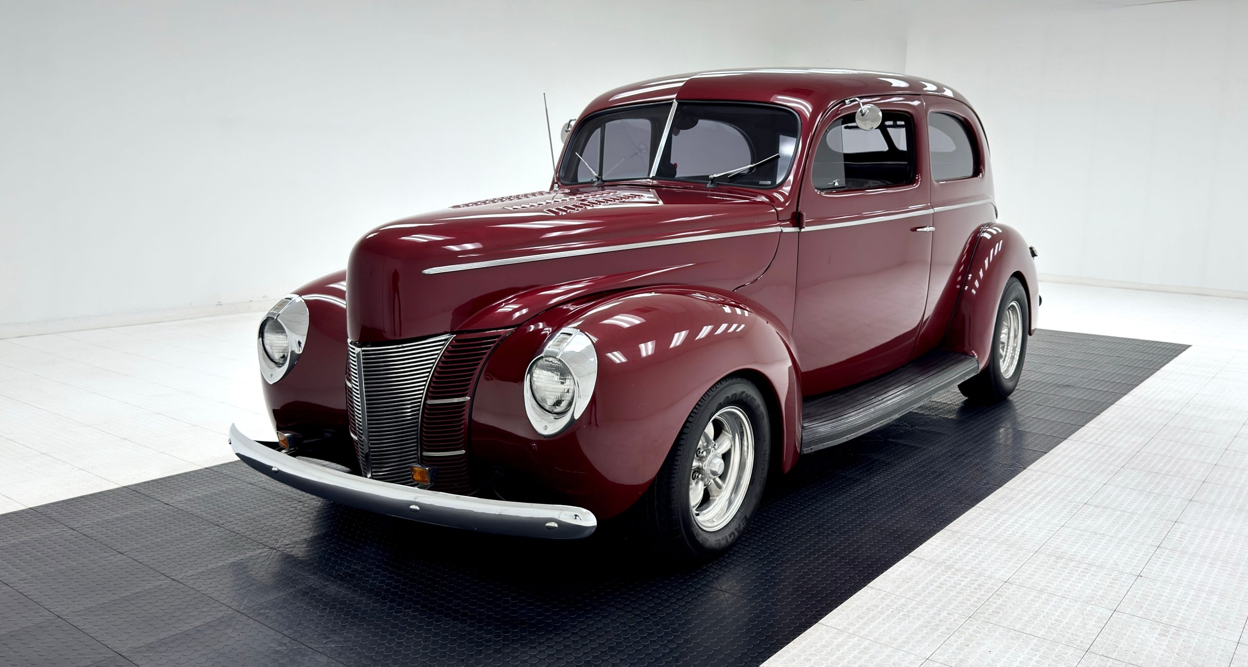 1940 Ford 85 Series Tudor Sedan