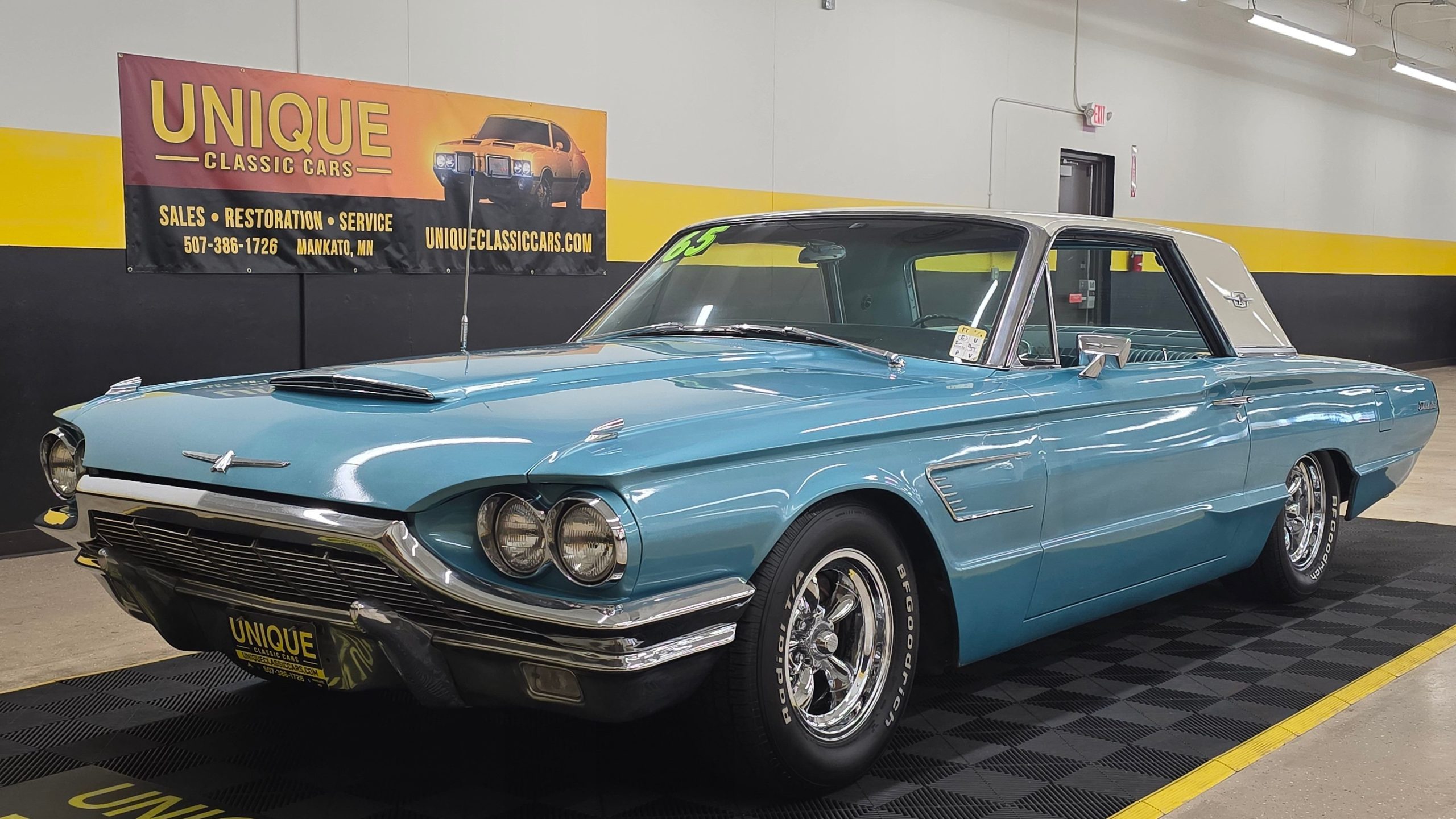1965 Ford Thunderbird