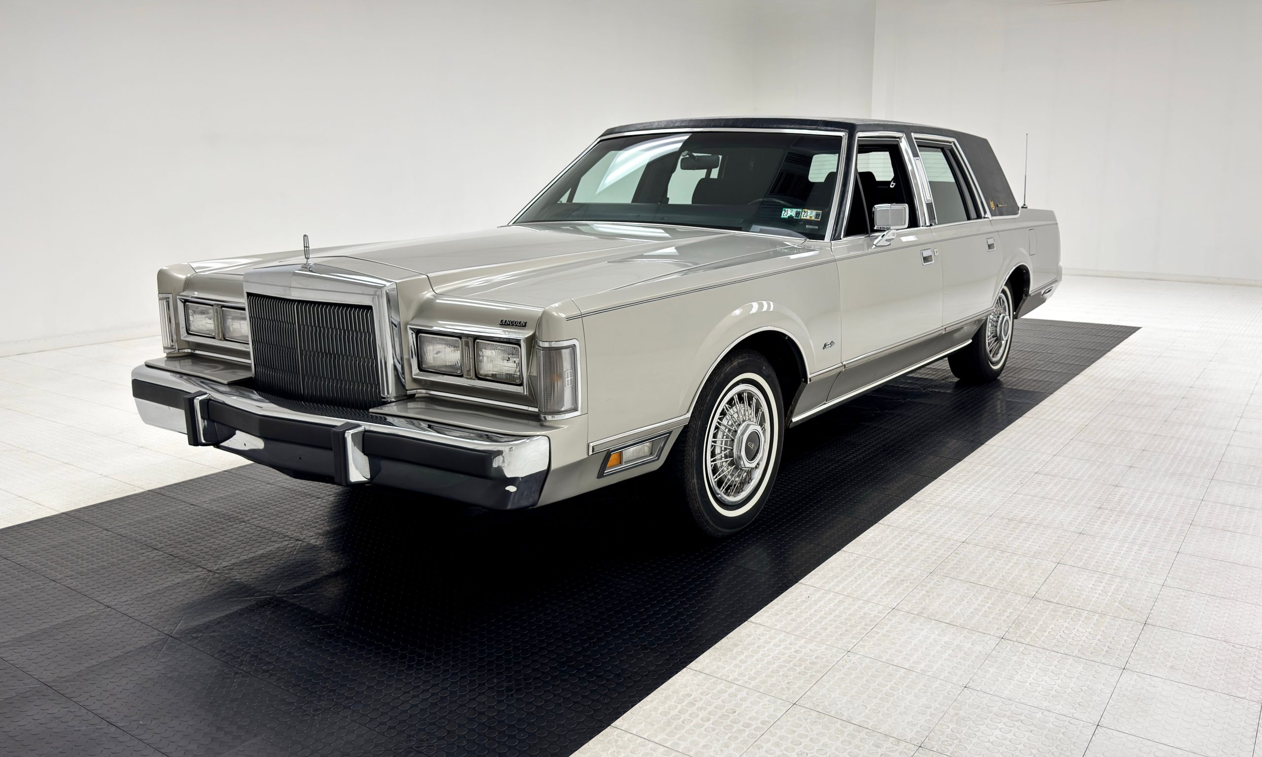 1988 Lincoln Town Car