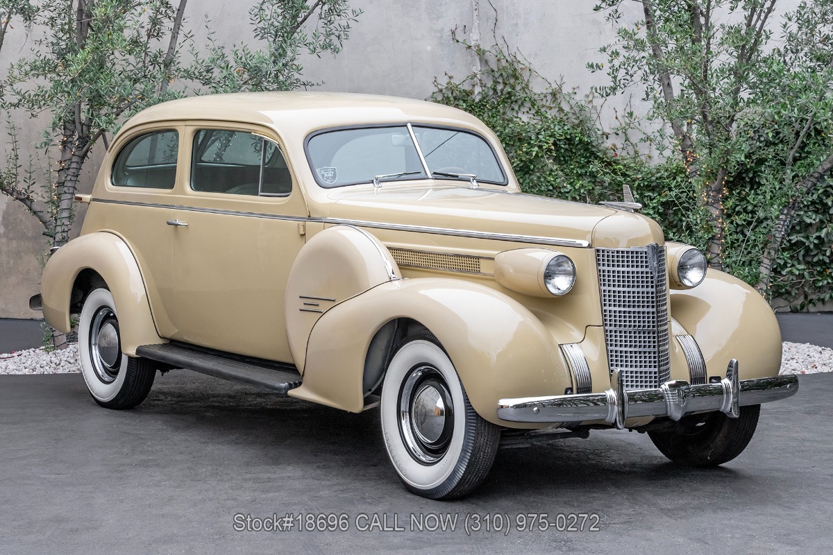 1937 Oldsmobile Coupe