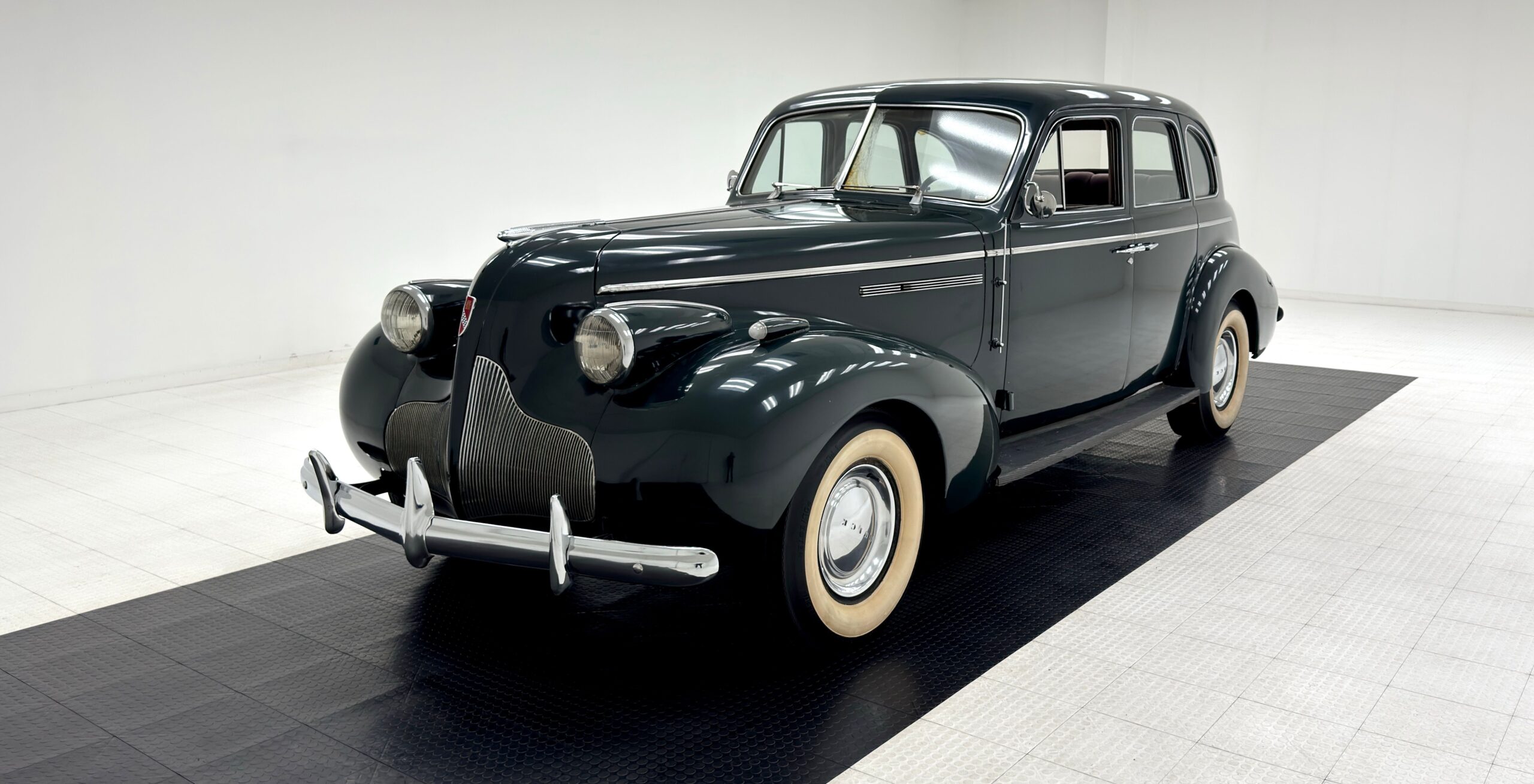 1939 Buick 61 Series Century