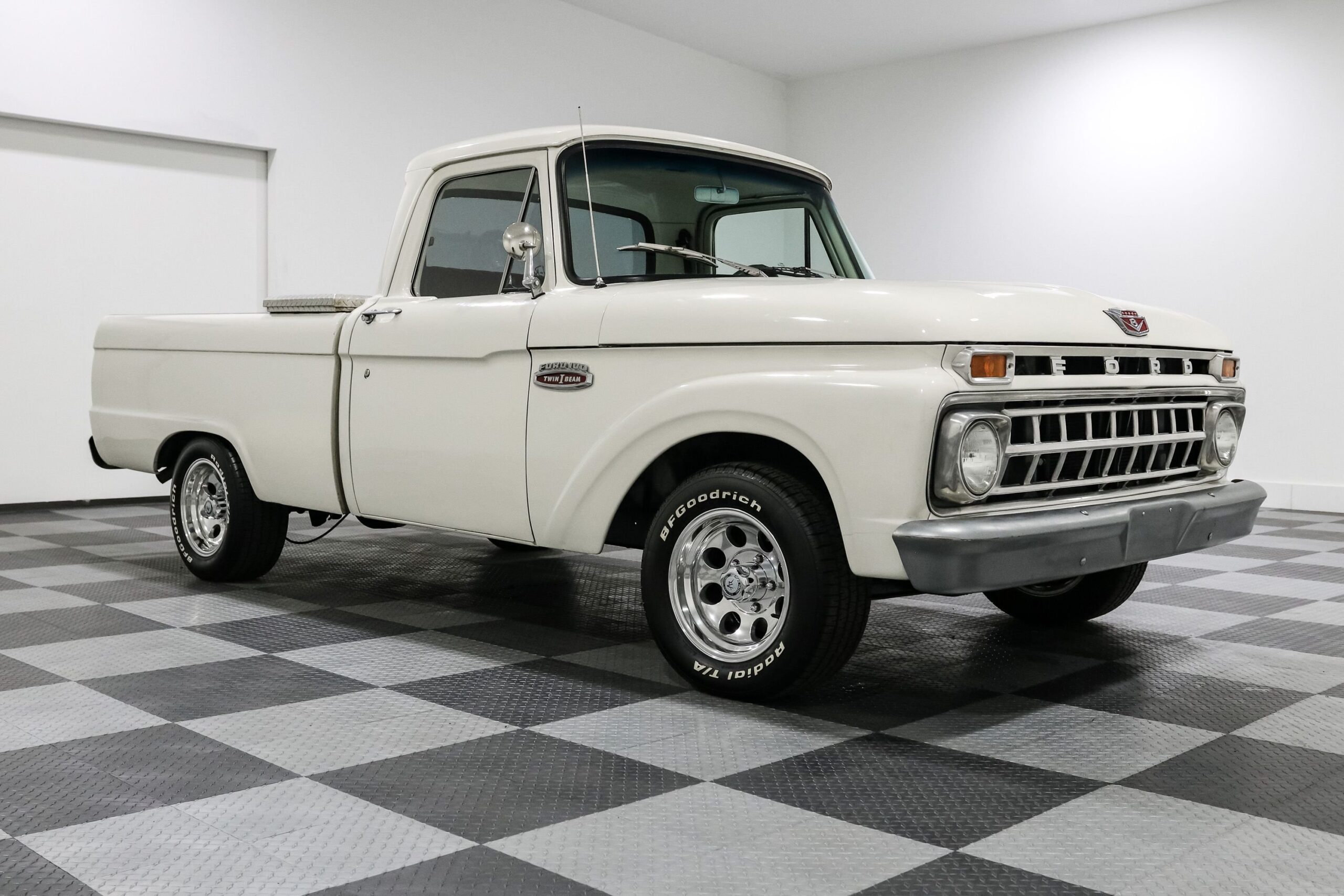 1965 Ford F-100