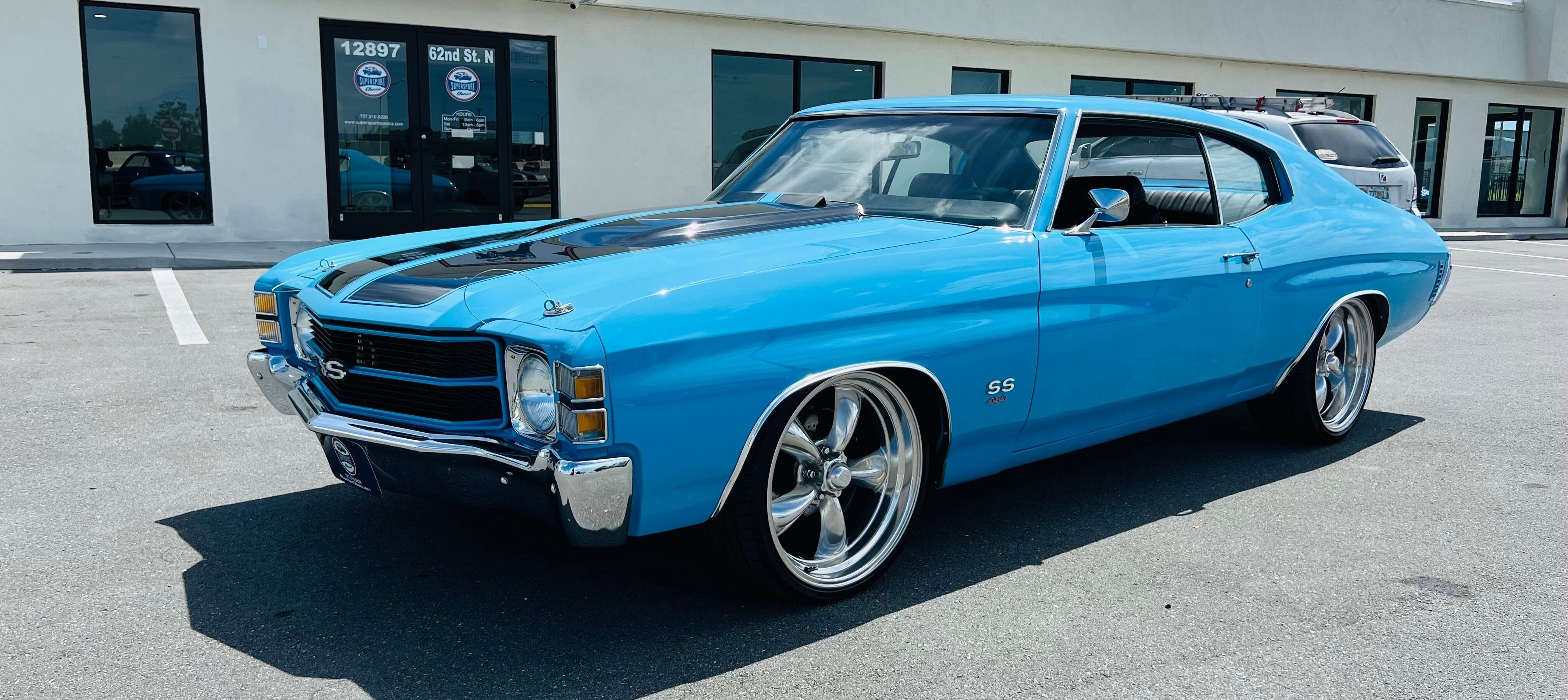 classic muscle cars