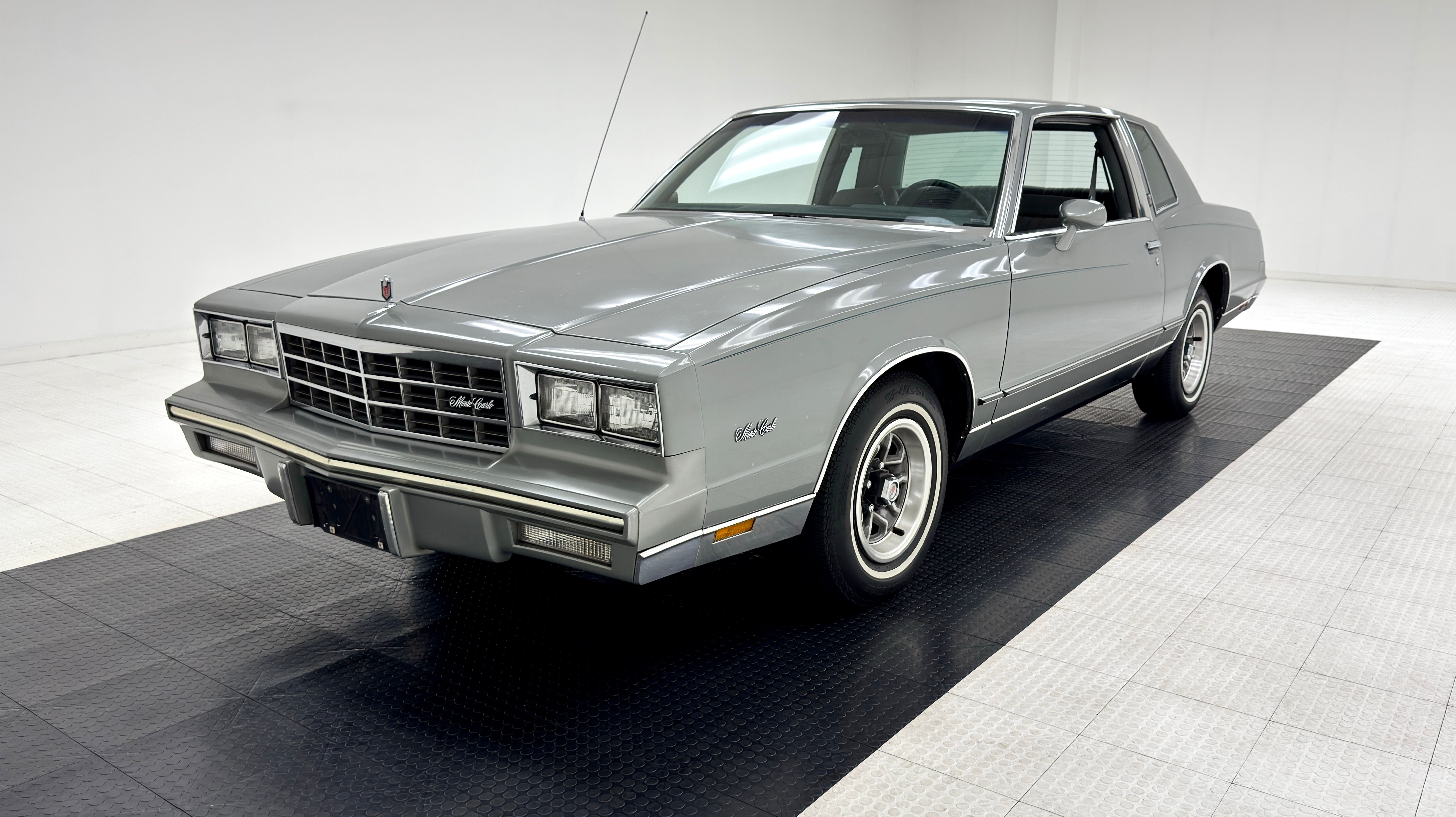 1983 Chevrolet Monte Carlo