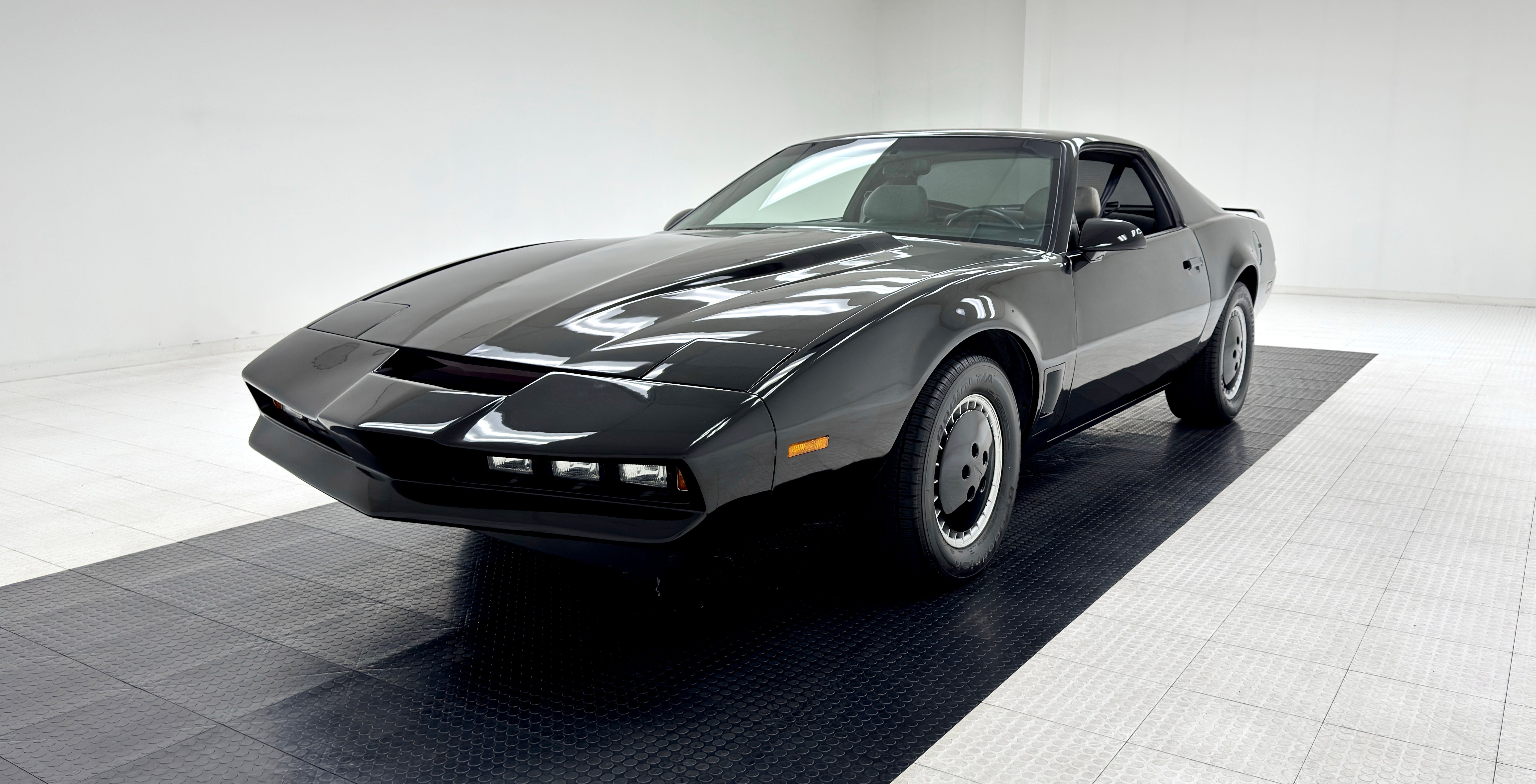 1987 Pontiac Firebird KITT