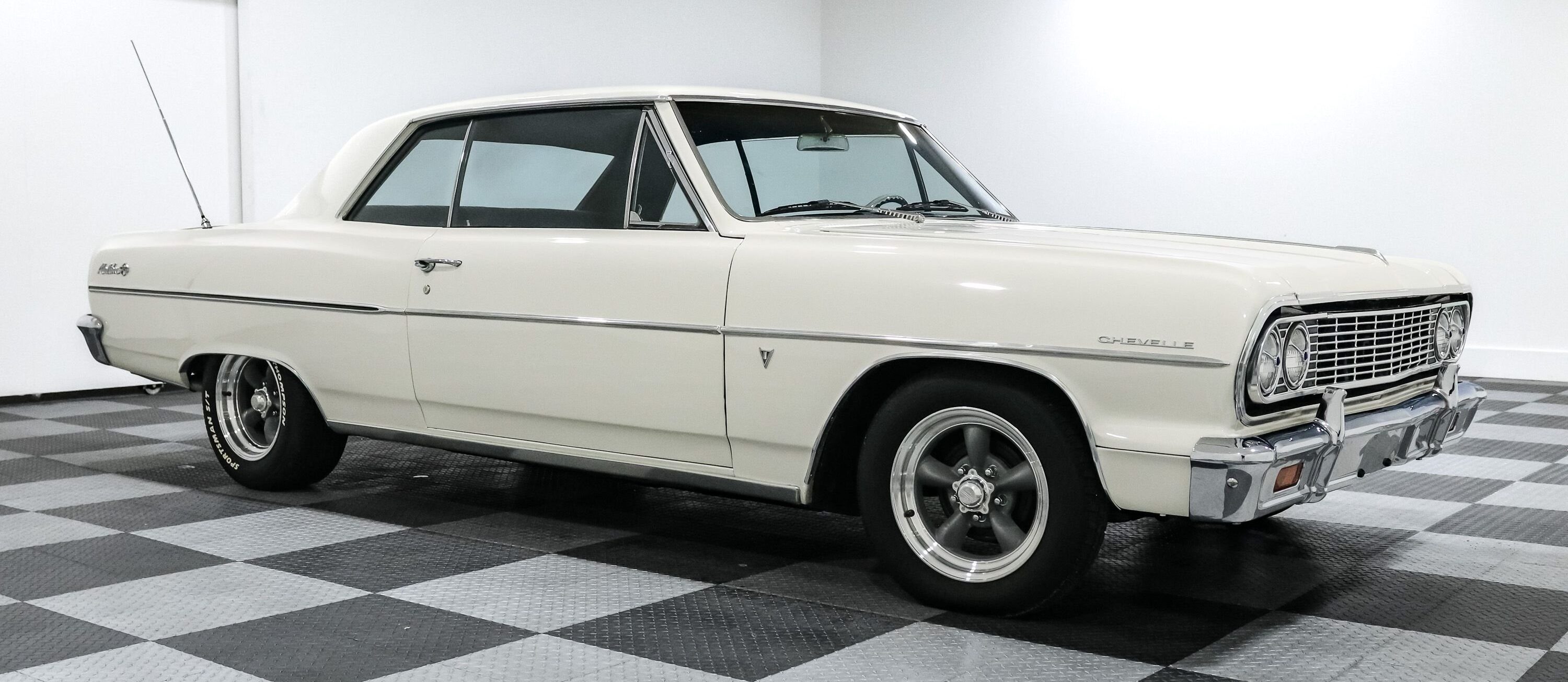 classic muscle cars