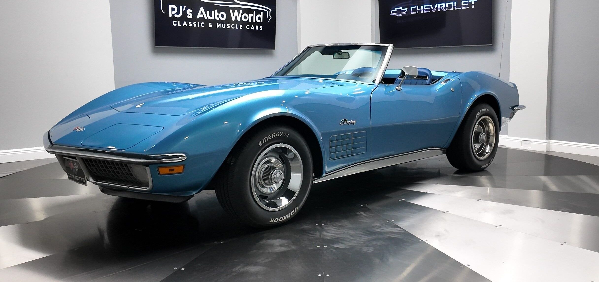 classic sports cars