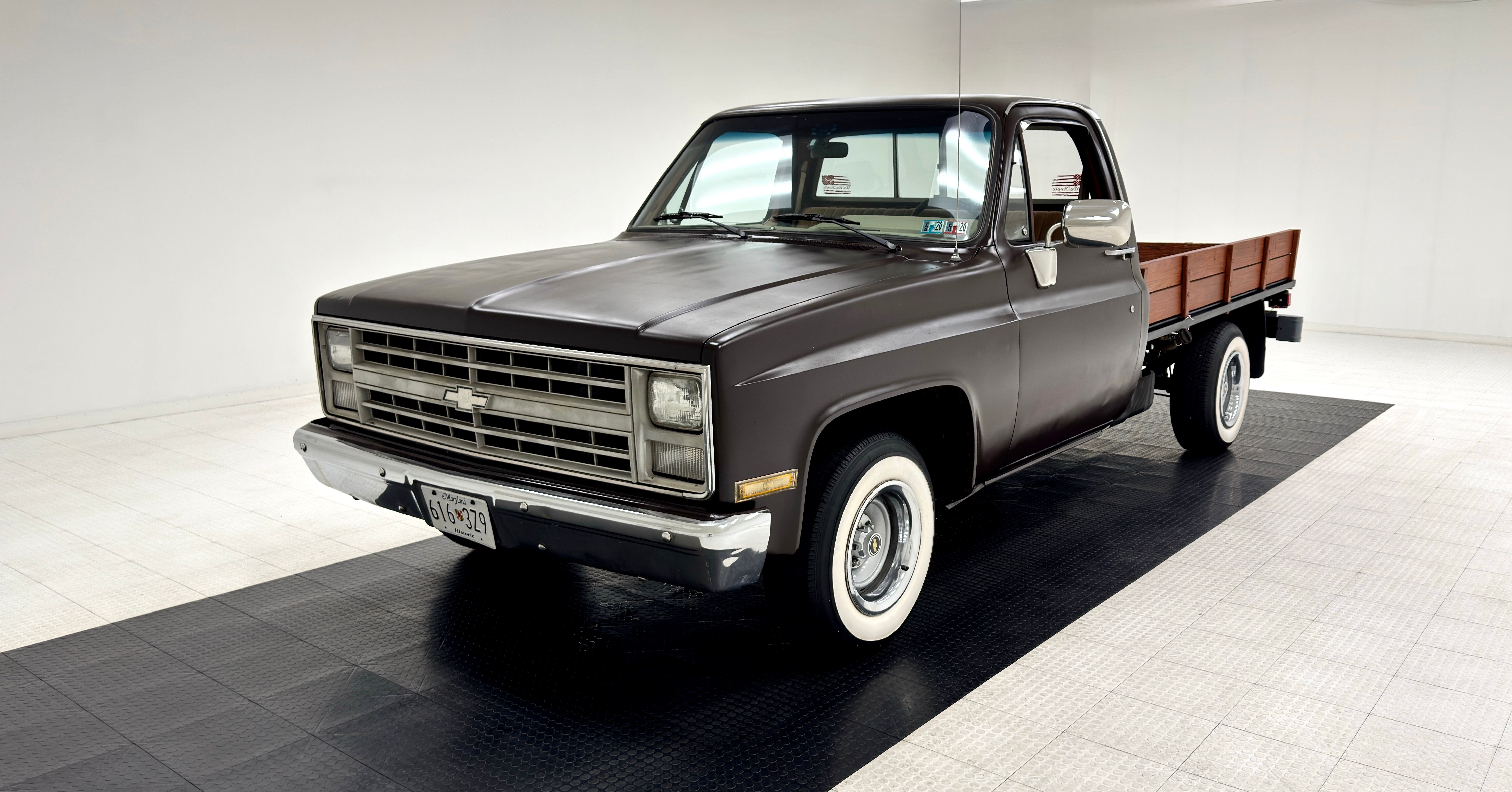 flatbed pickup