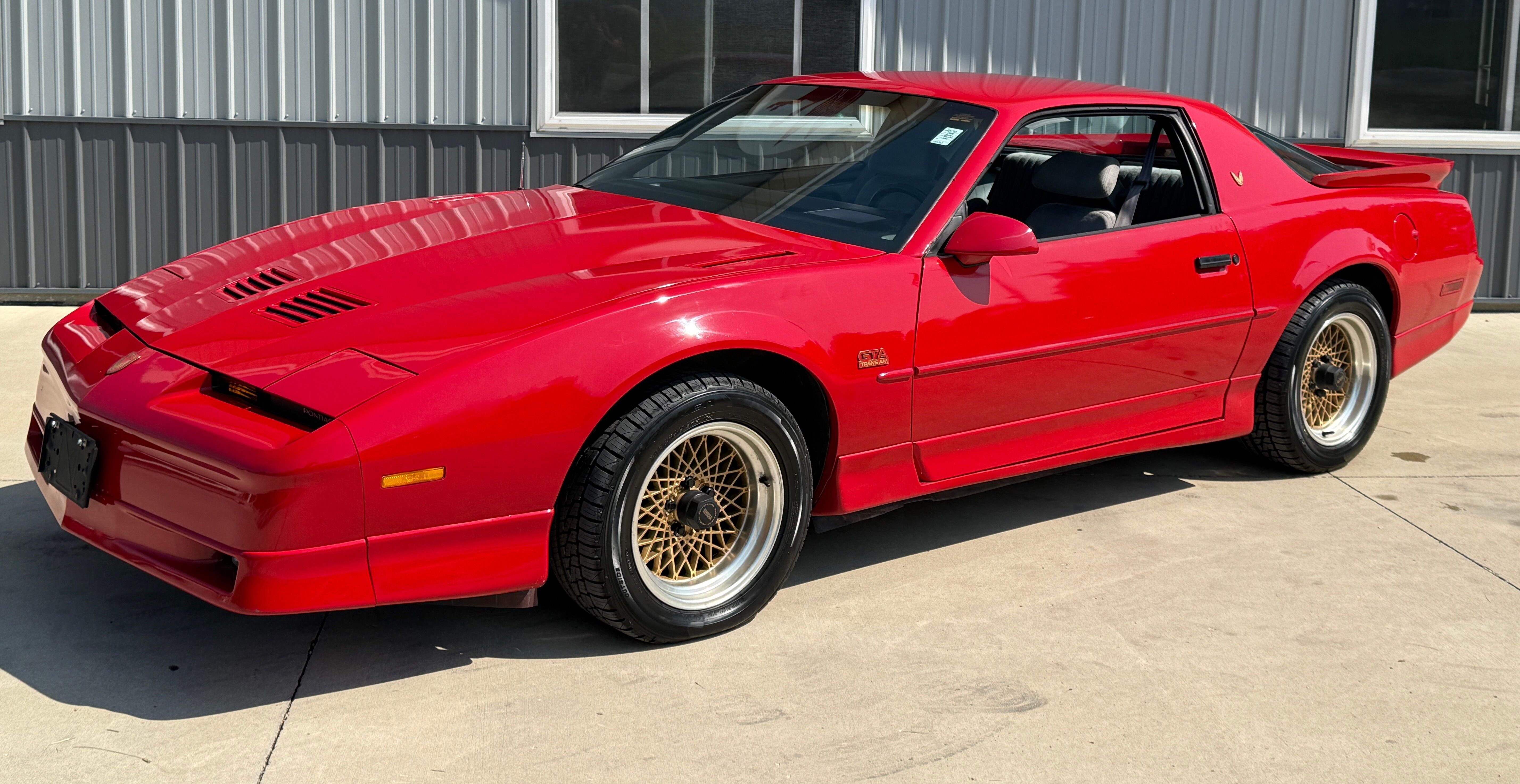 classic sports cars