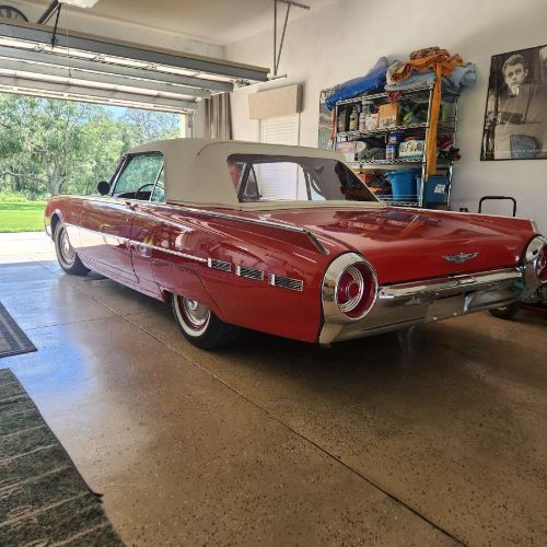 1962 Ford Thunderbird