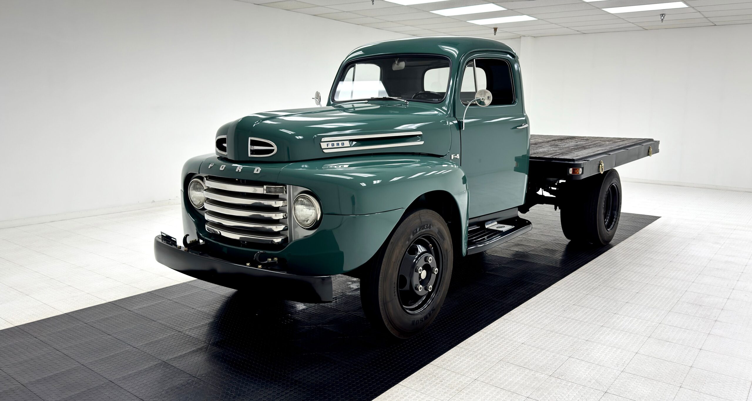 1950 Ford F4 Flatbed Truck