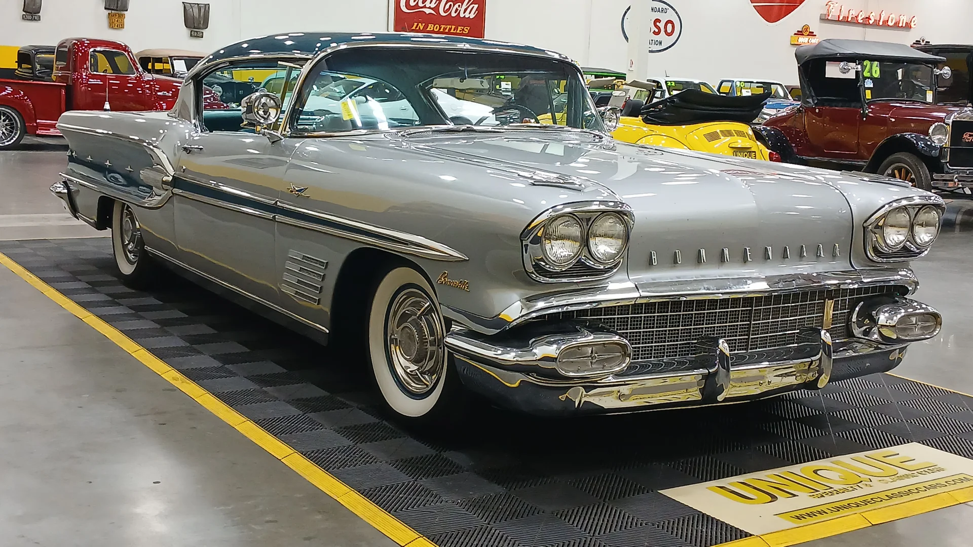 1958 Pontiac Bonneville