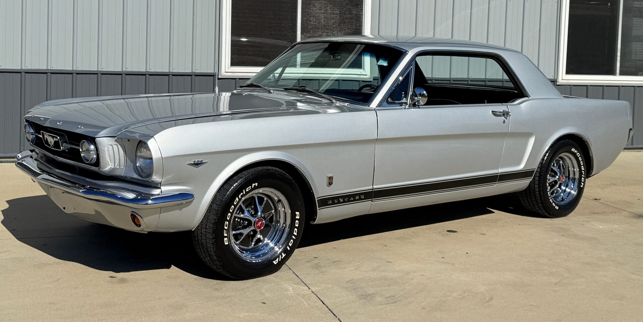 classic sports cars