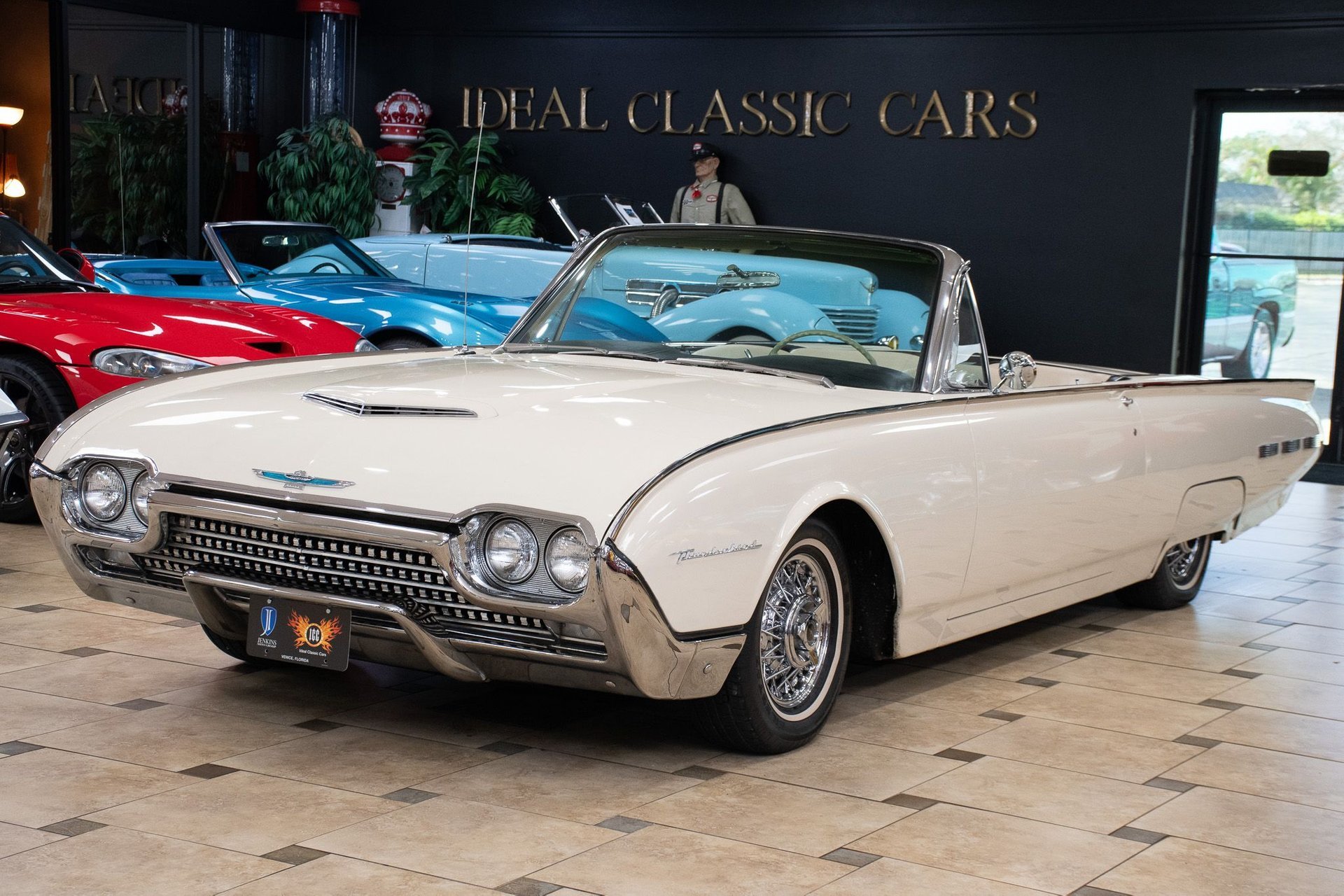 1962 Ford Thunderbird