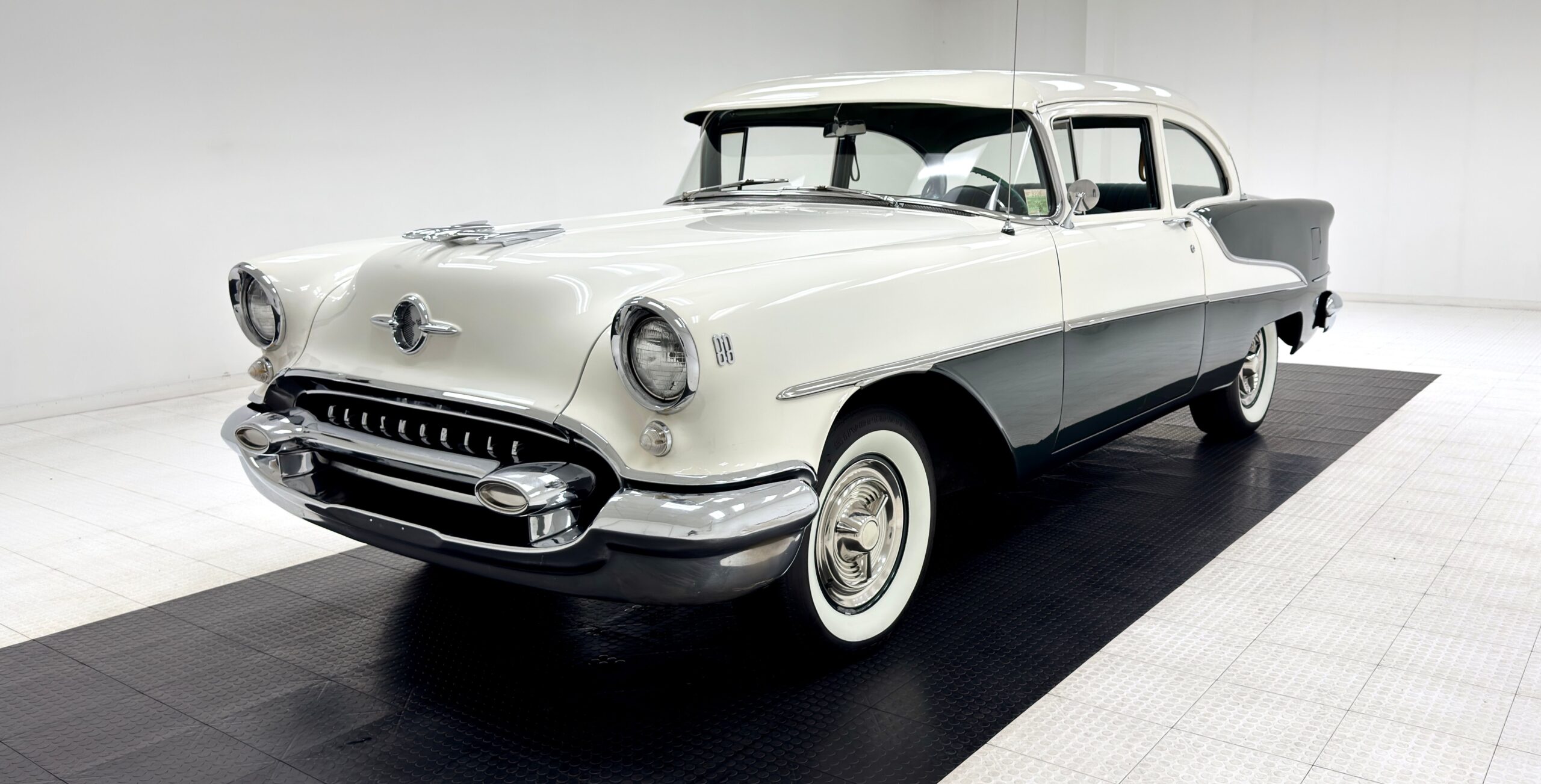 1955 Oldsmobile 88