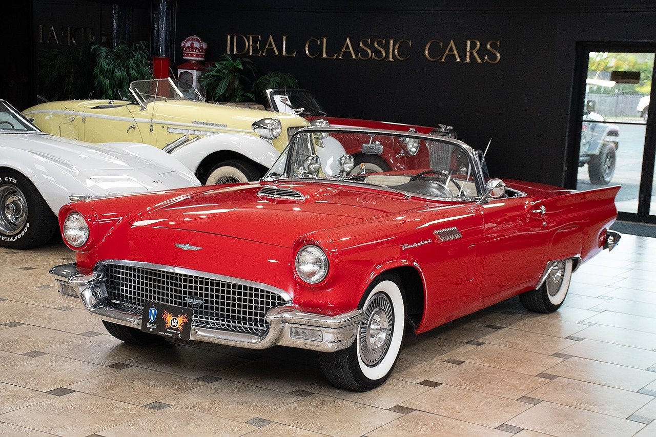 1957 Ford Thunderbird
