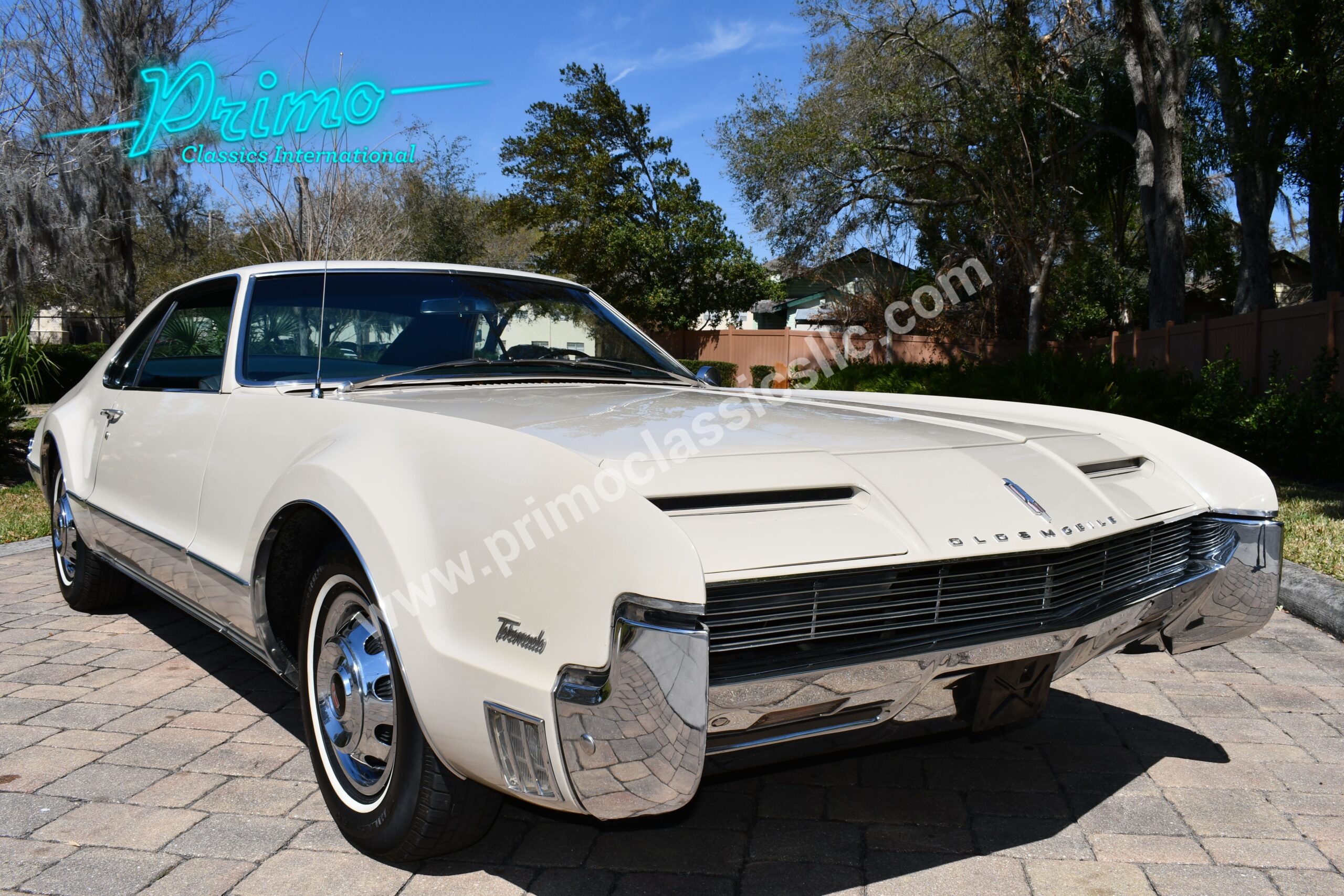 luxury car