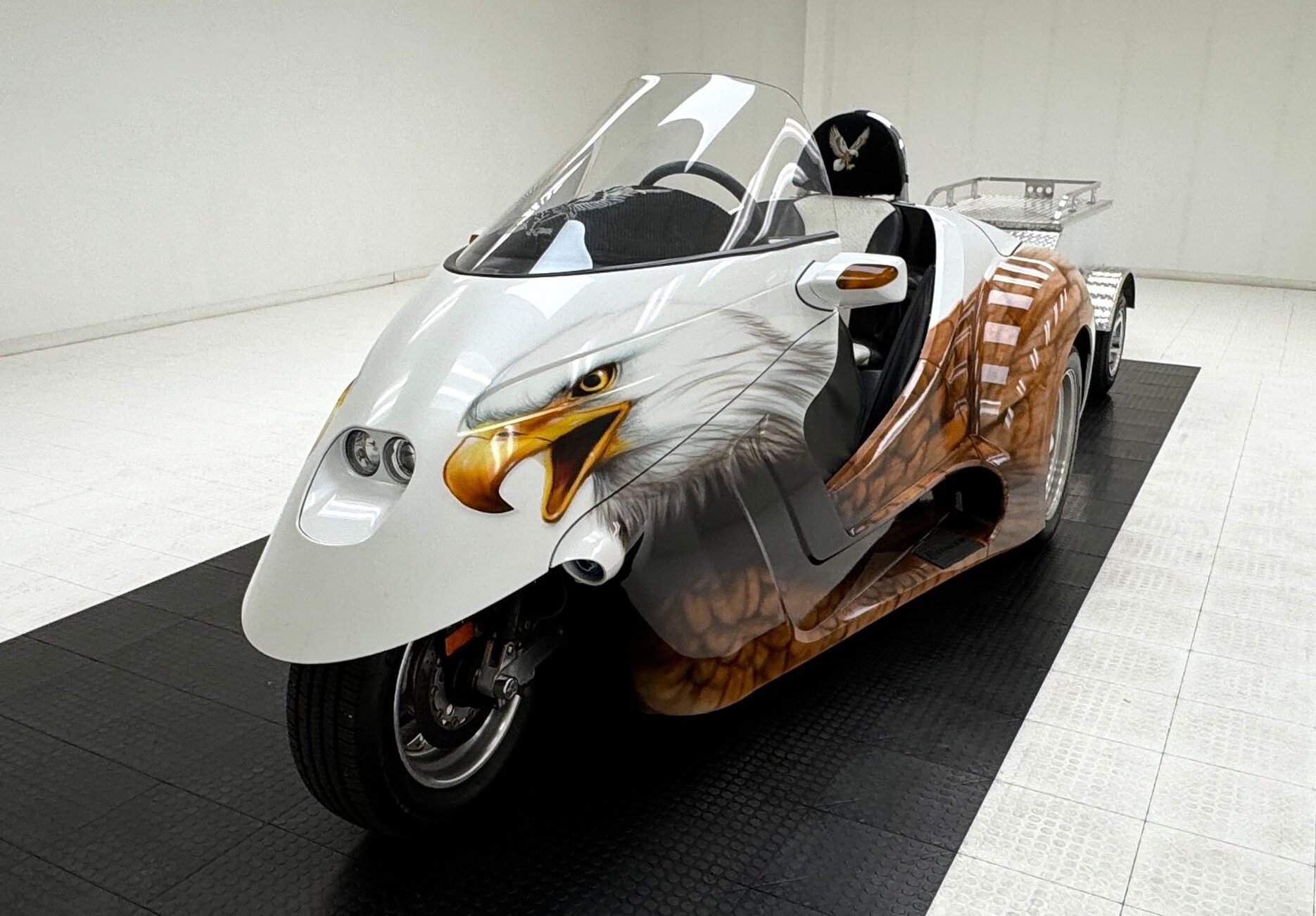 three-wheel motorcycle