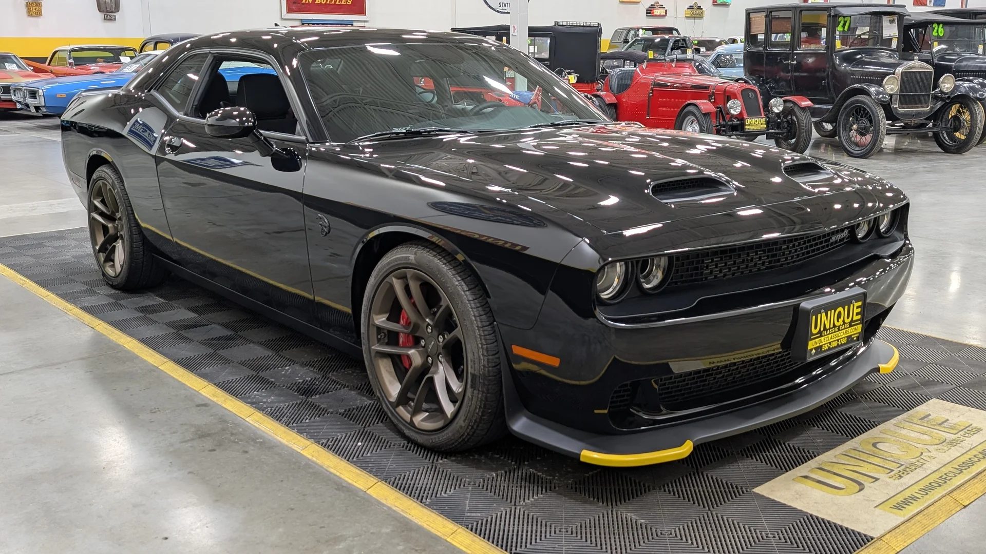 2022 Dodge Challenger SRT