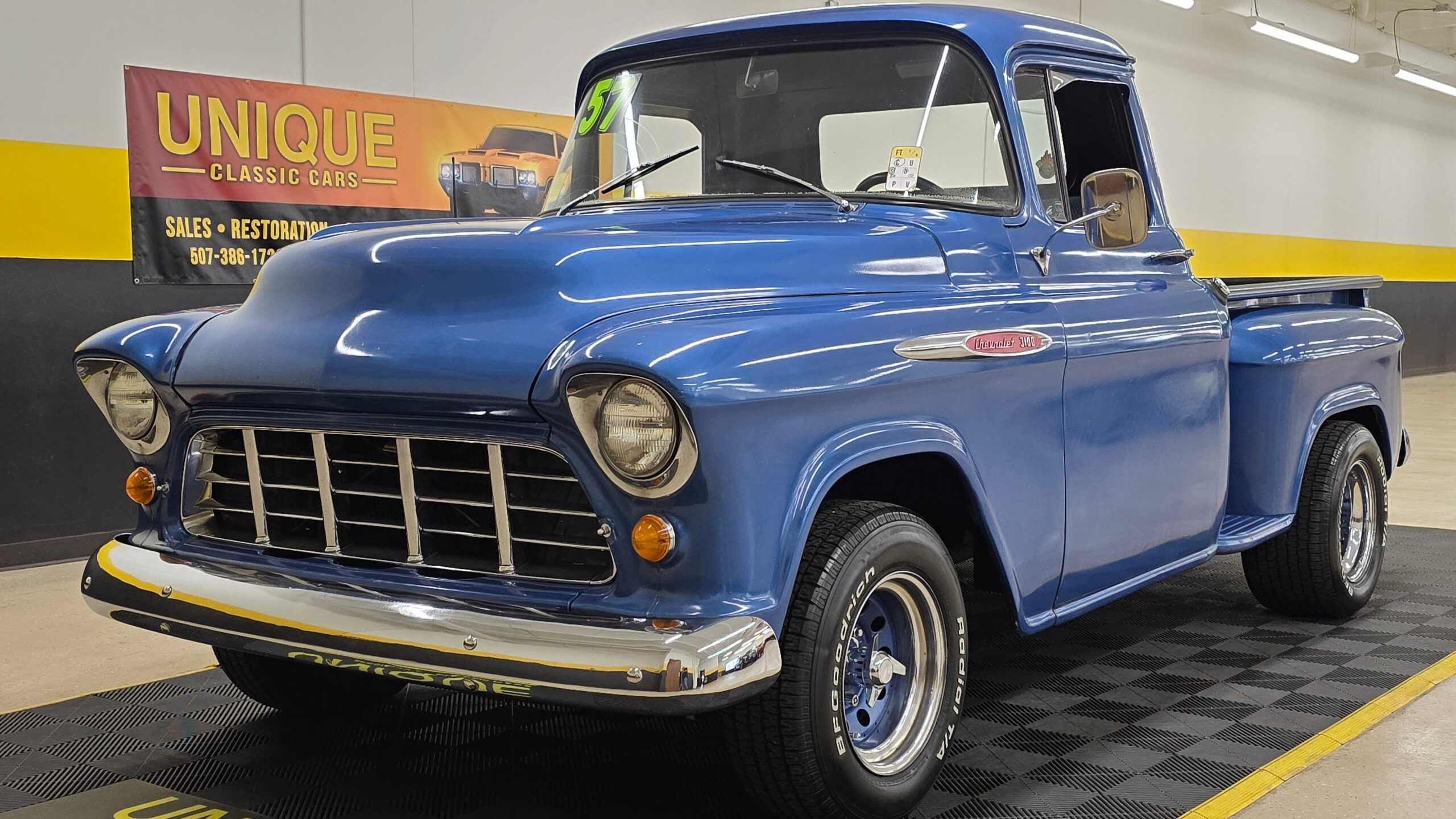 Shortbox Stepside pickup truck for sale