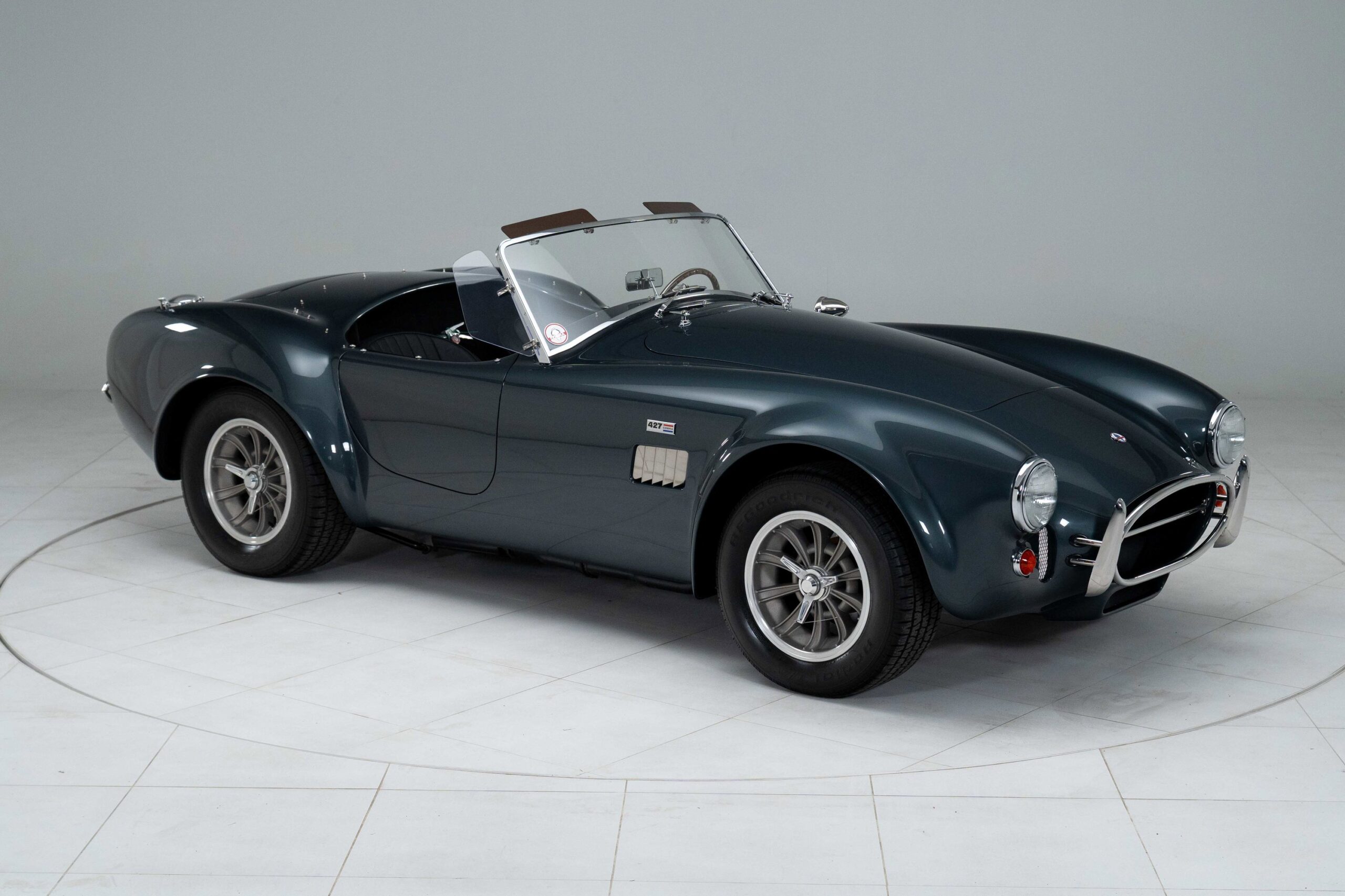replica car