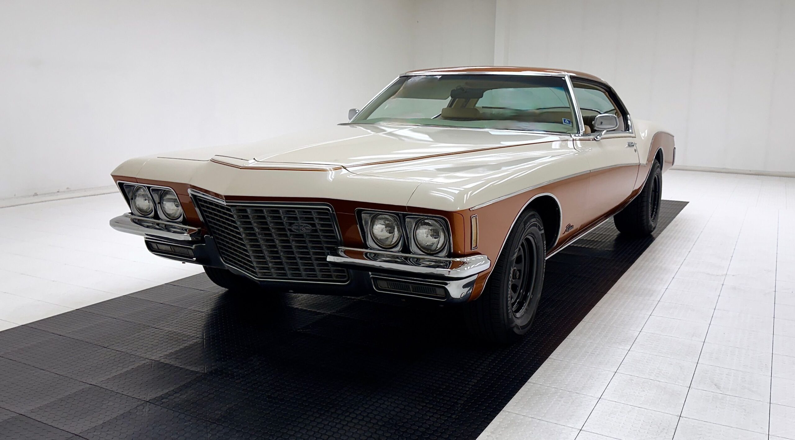 iconic, full-size personal luxury coupe