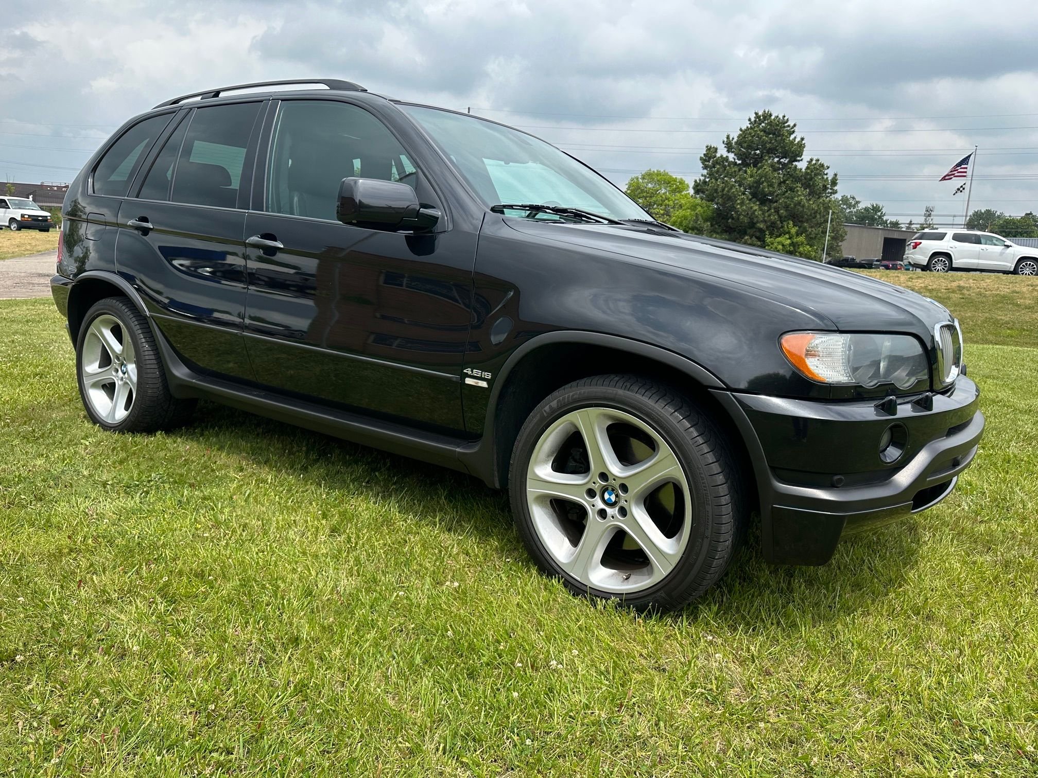 SUV