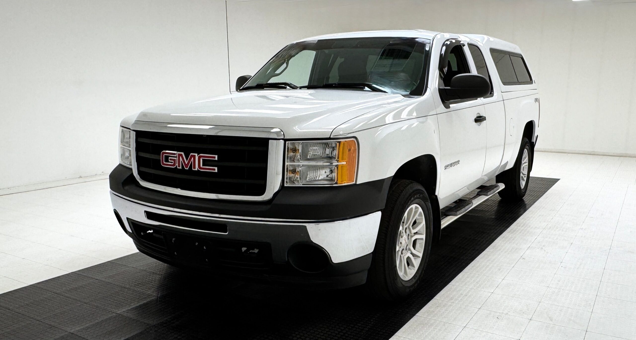 Extended Cab 4x4 Short Bed Pickup for sale