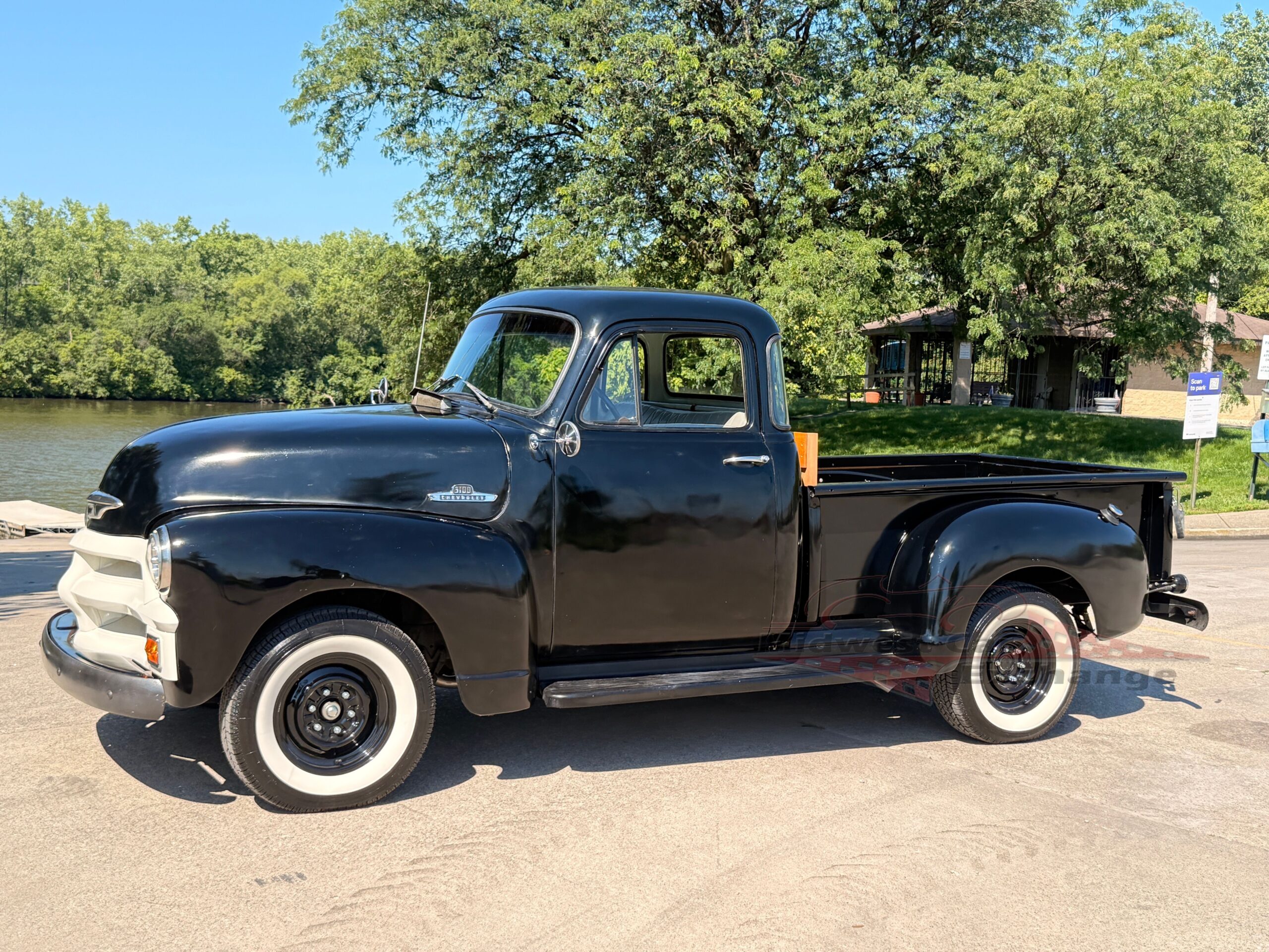 Advance-Design trucks